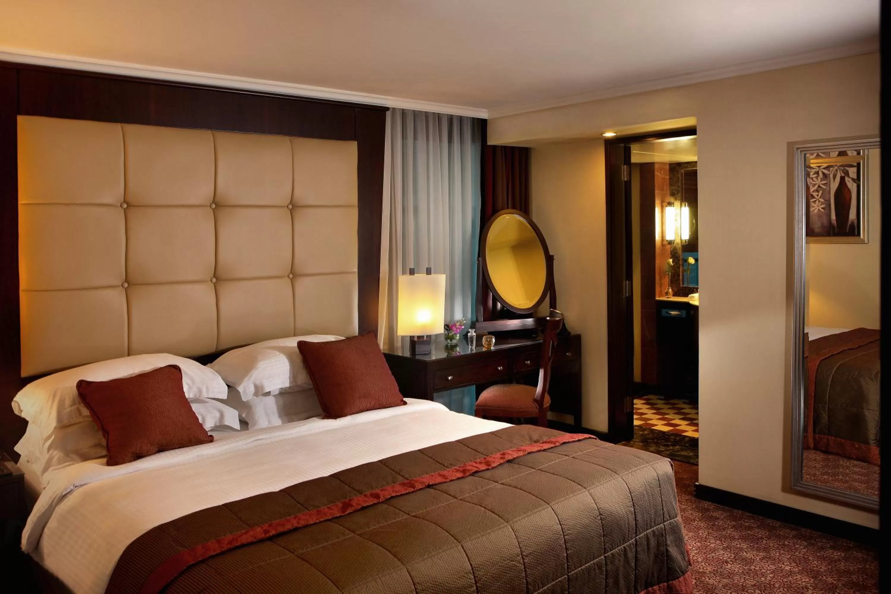 Bedroom, Bed in Raouche Arjaan by Rotana