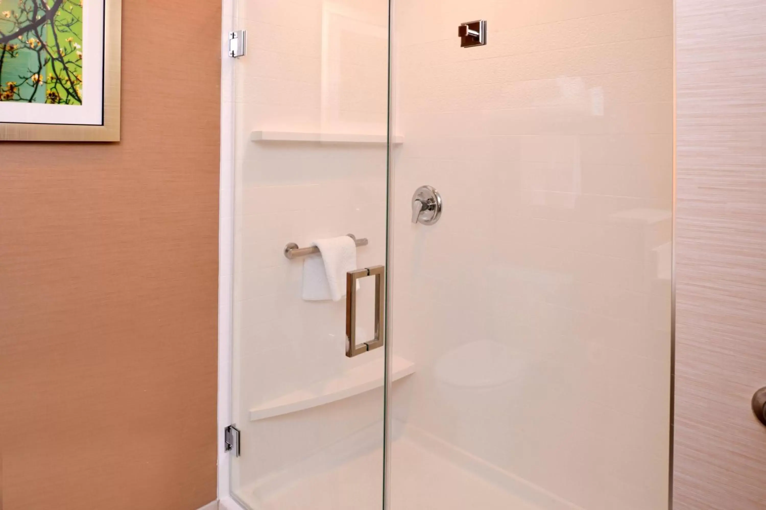 Bathroom in Fairfield Inn & Suites by Marriott Martinsburg