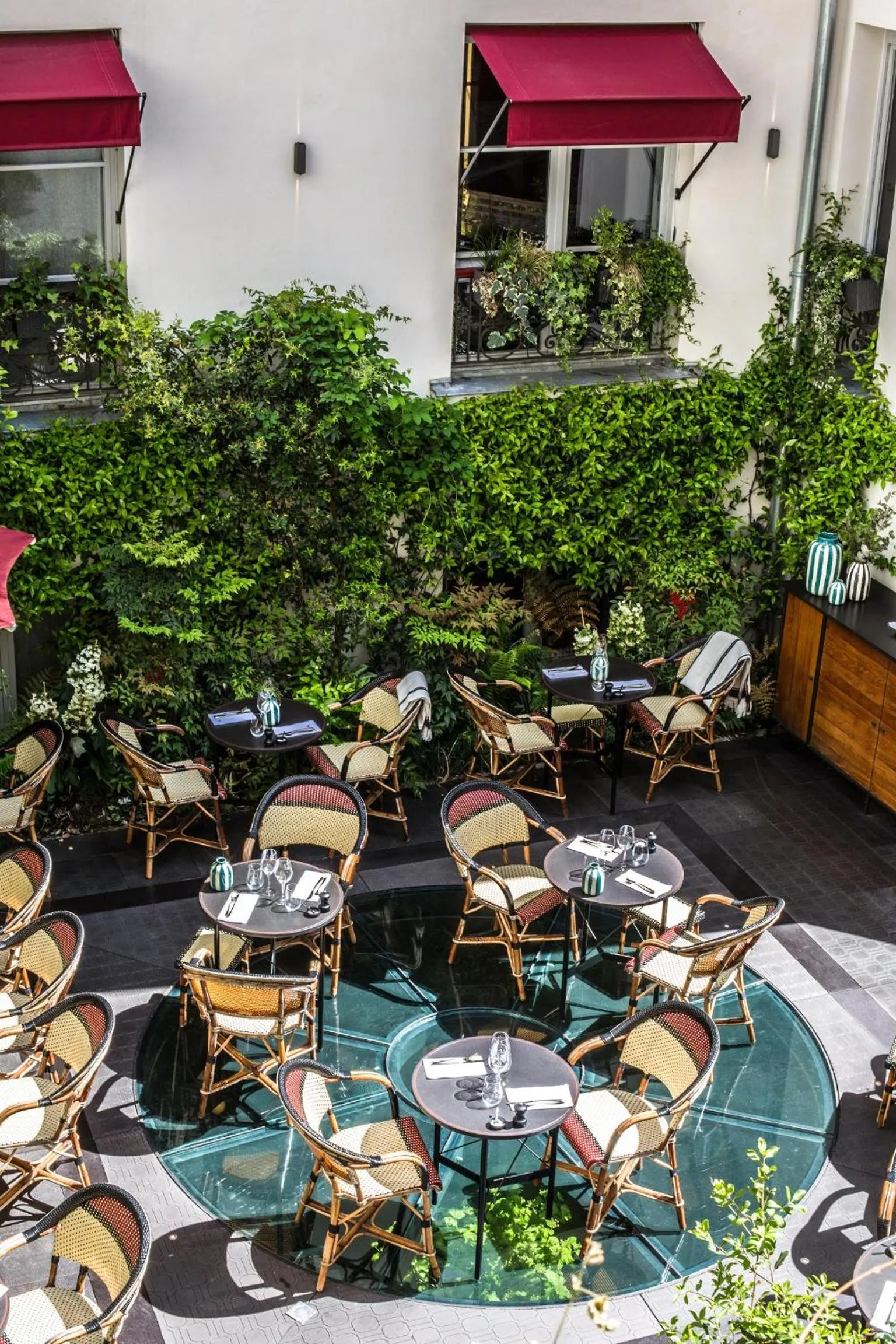 Patio in Le Roch Hotel & Spa