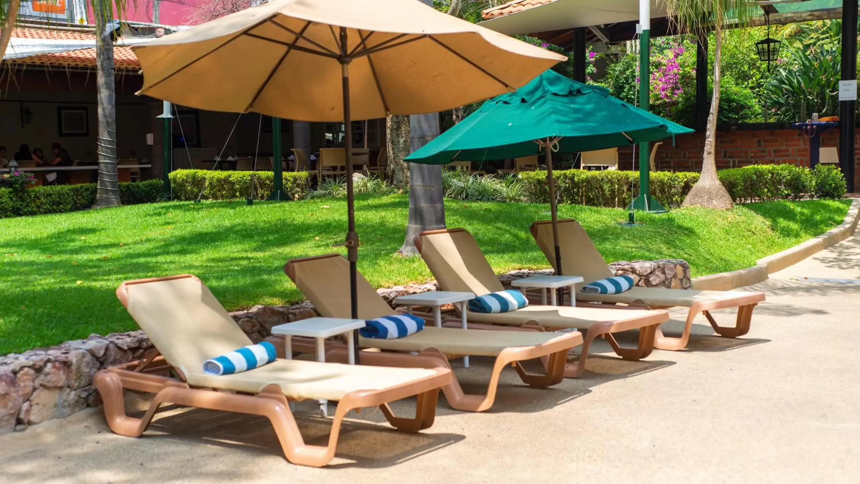 Swimming Pool in Holiday Inn Cuernavaca, an IHG Hotel