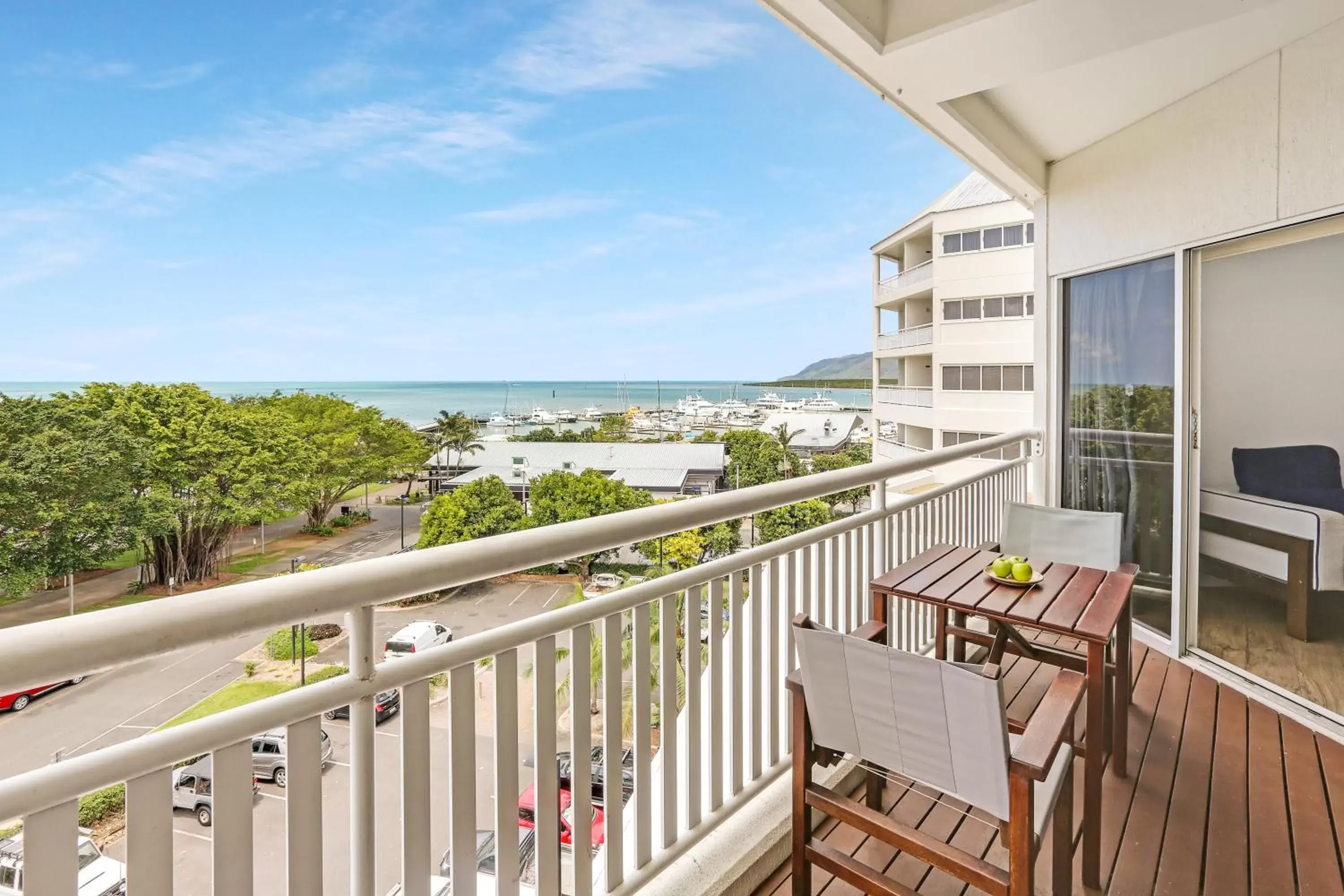 Balcony/Terrace in Shangri-La The Marina, Cairns