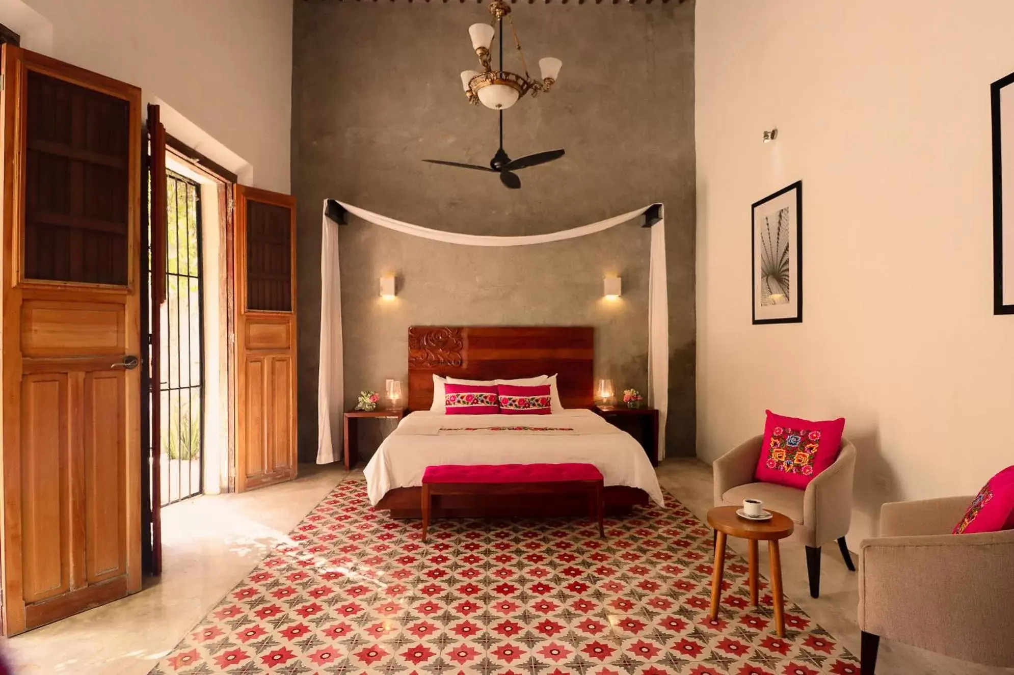 Photo of the whole room, Bed in Casa de Las Palomas Boutique Hotel by Paloma's Hotels - Adults Only