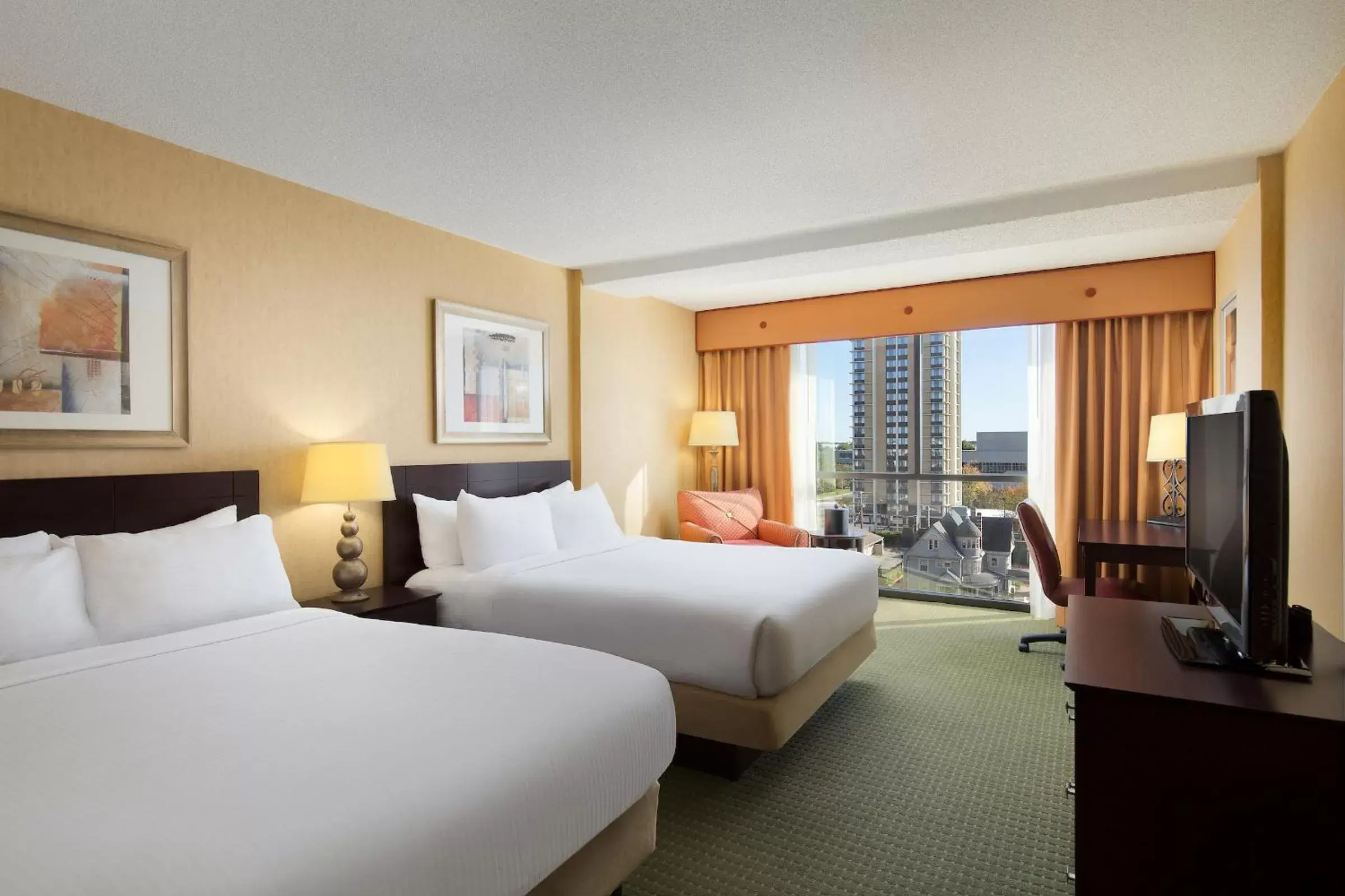 Bedroom, Bed in University Plaza Hotel Bedroom, Bed in University Plaza Hotel