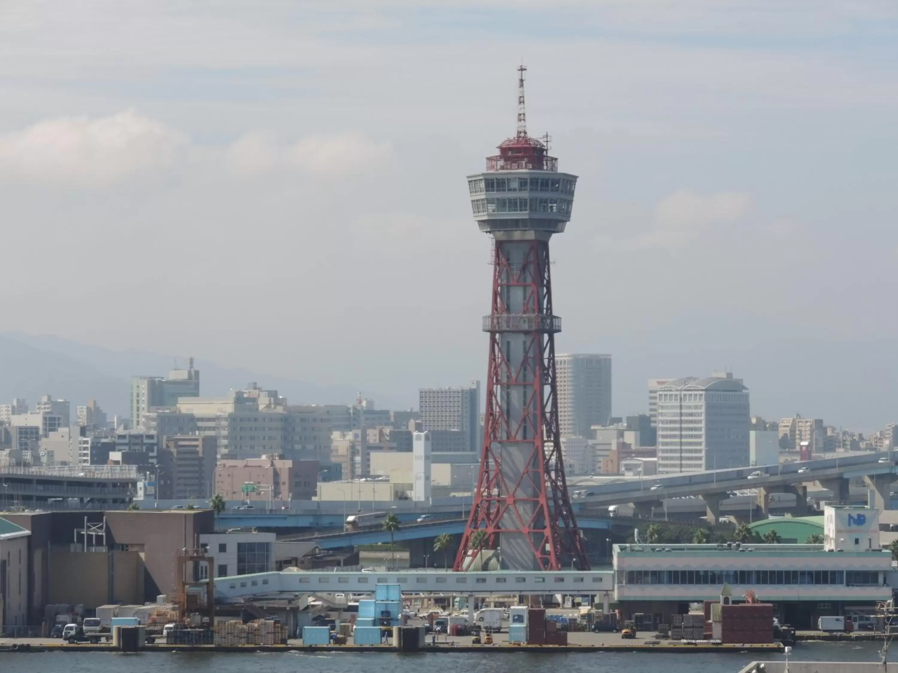 Nearby landmark in Sky Heart Hotel Hakata