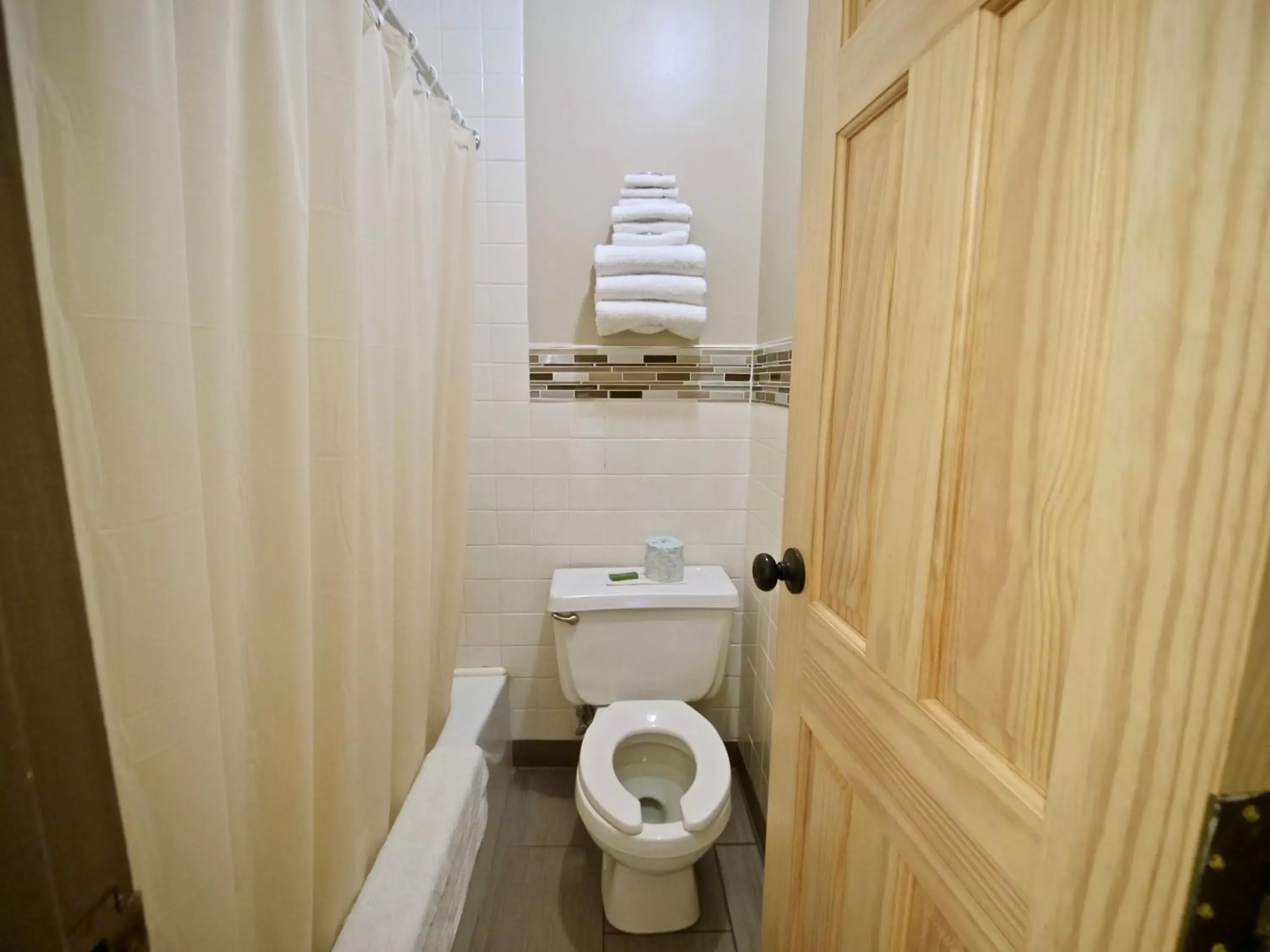 Bathroom in Caberfae Peaks Ski & Golf Resort