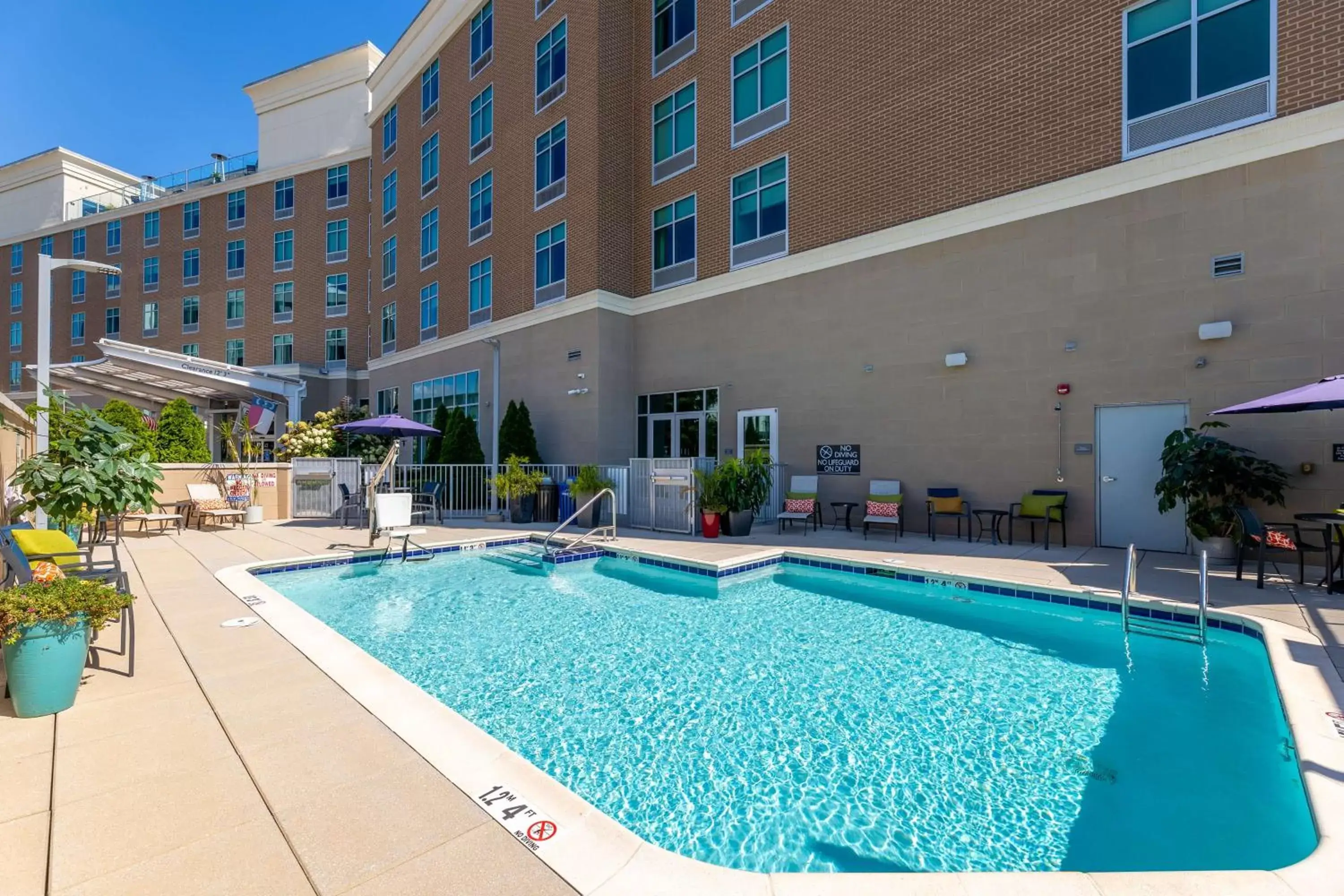 Pool view, Swimming Pool in Hilton Garden Inn Asheville Downtown