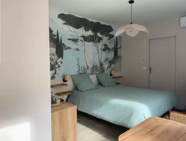 Single Room with Shower in Chambres d'hôtes Le Studio Bordelais