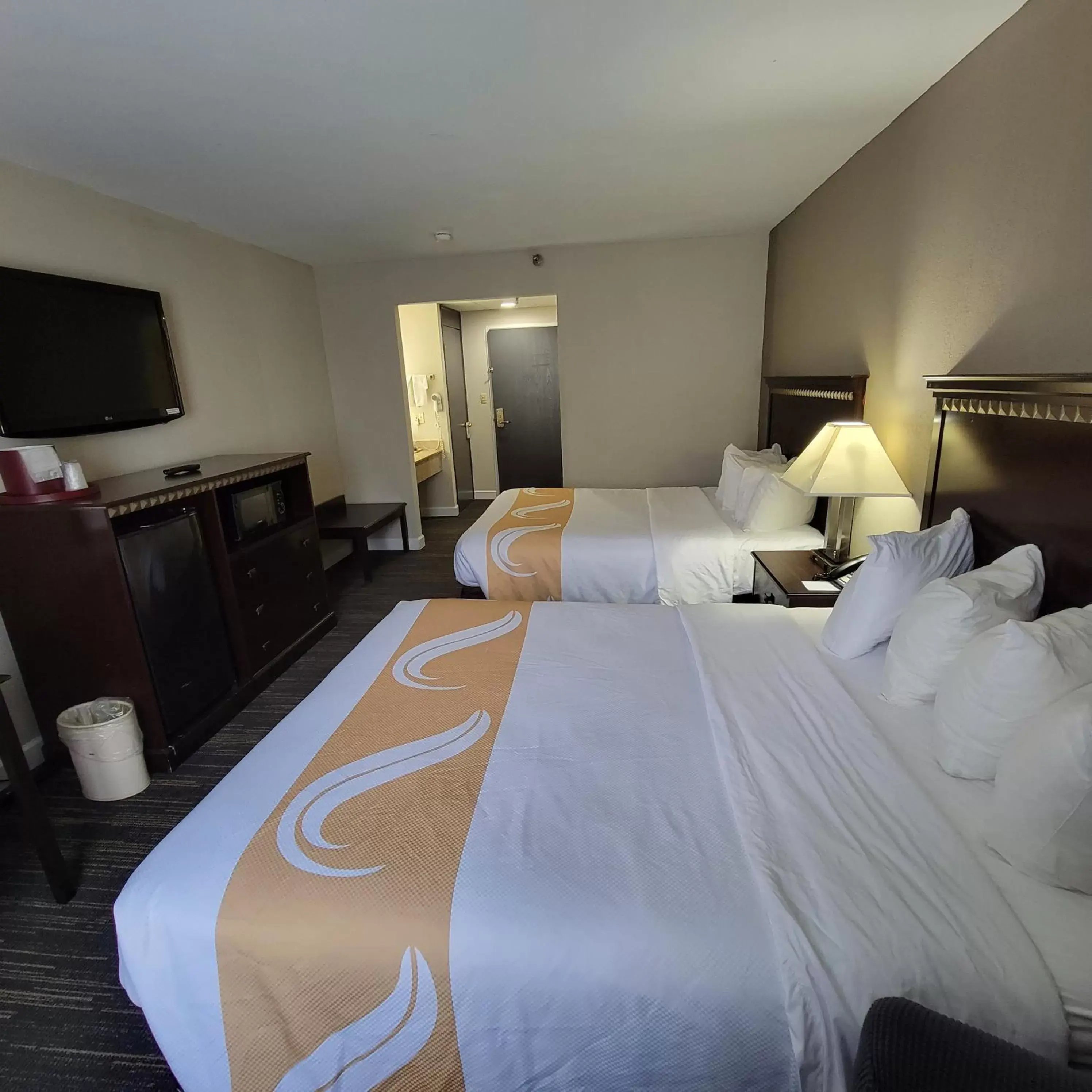 Bed in Quality Inn & Suites - Gettysburg