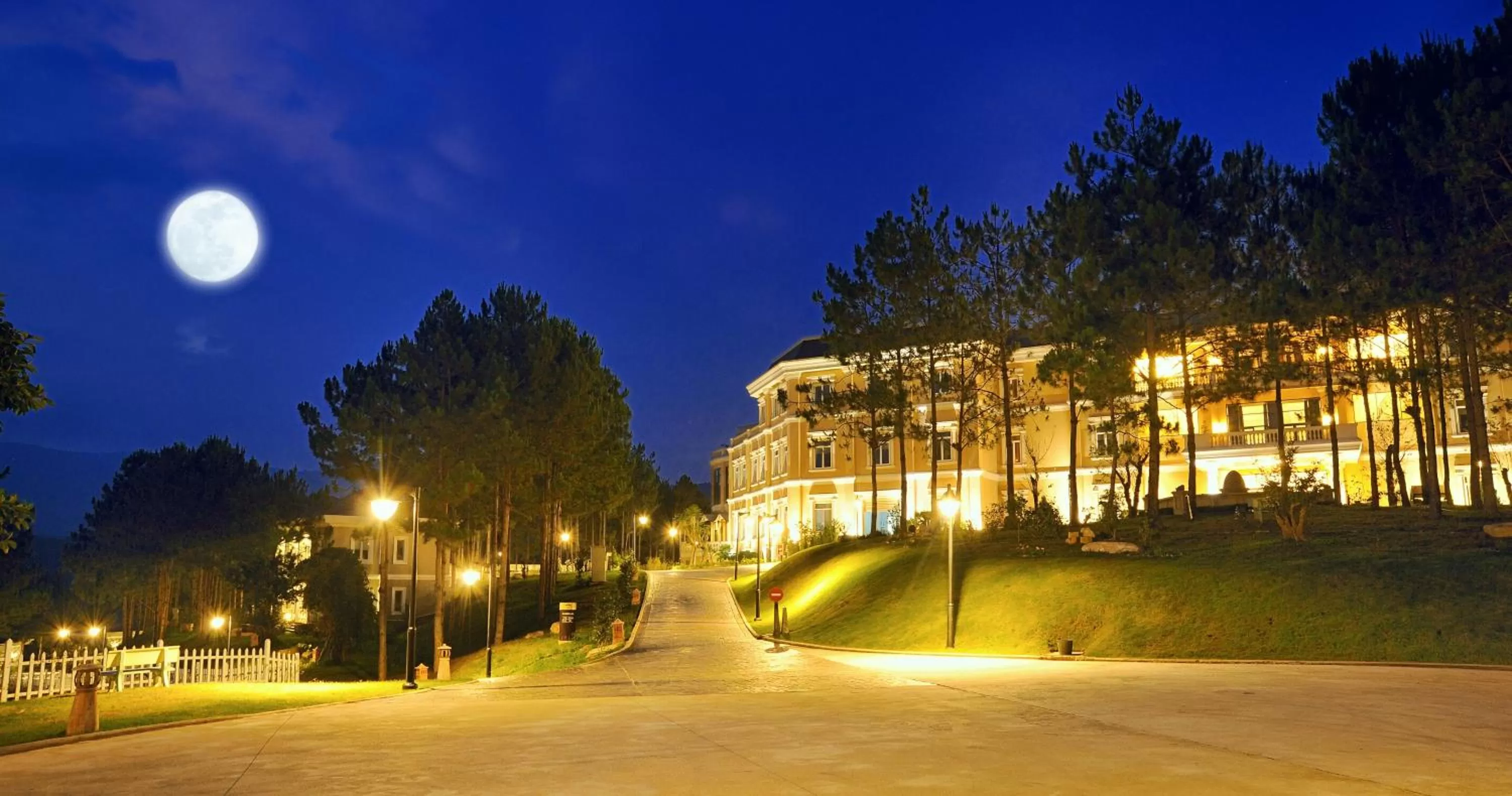 Property building in Dalat Edensee Lake Resort & Spa