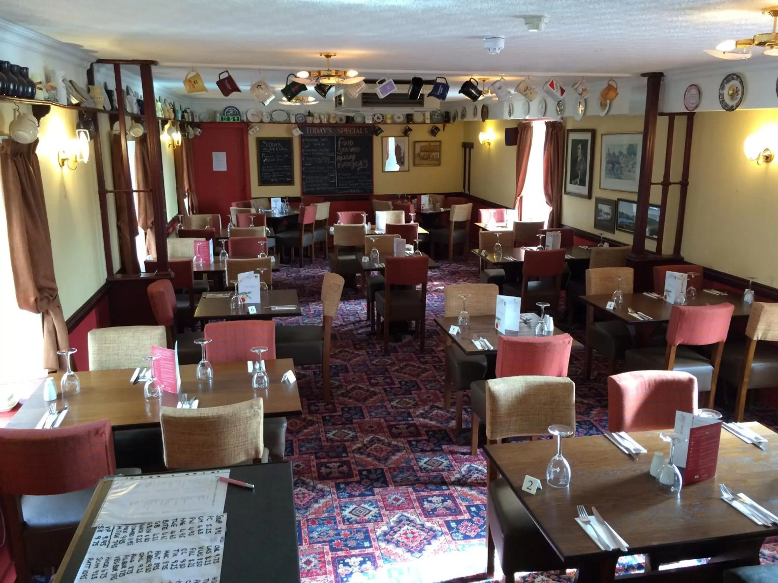 Restaurant/Places to Eat in The Famous Star Hotel Moffat