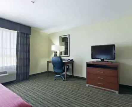 TV and multimedia, TV/Entertainment Center in Holiday Inn Austin North, an IHG Hotel