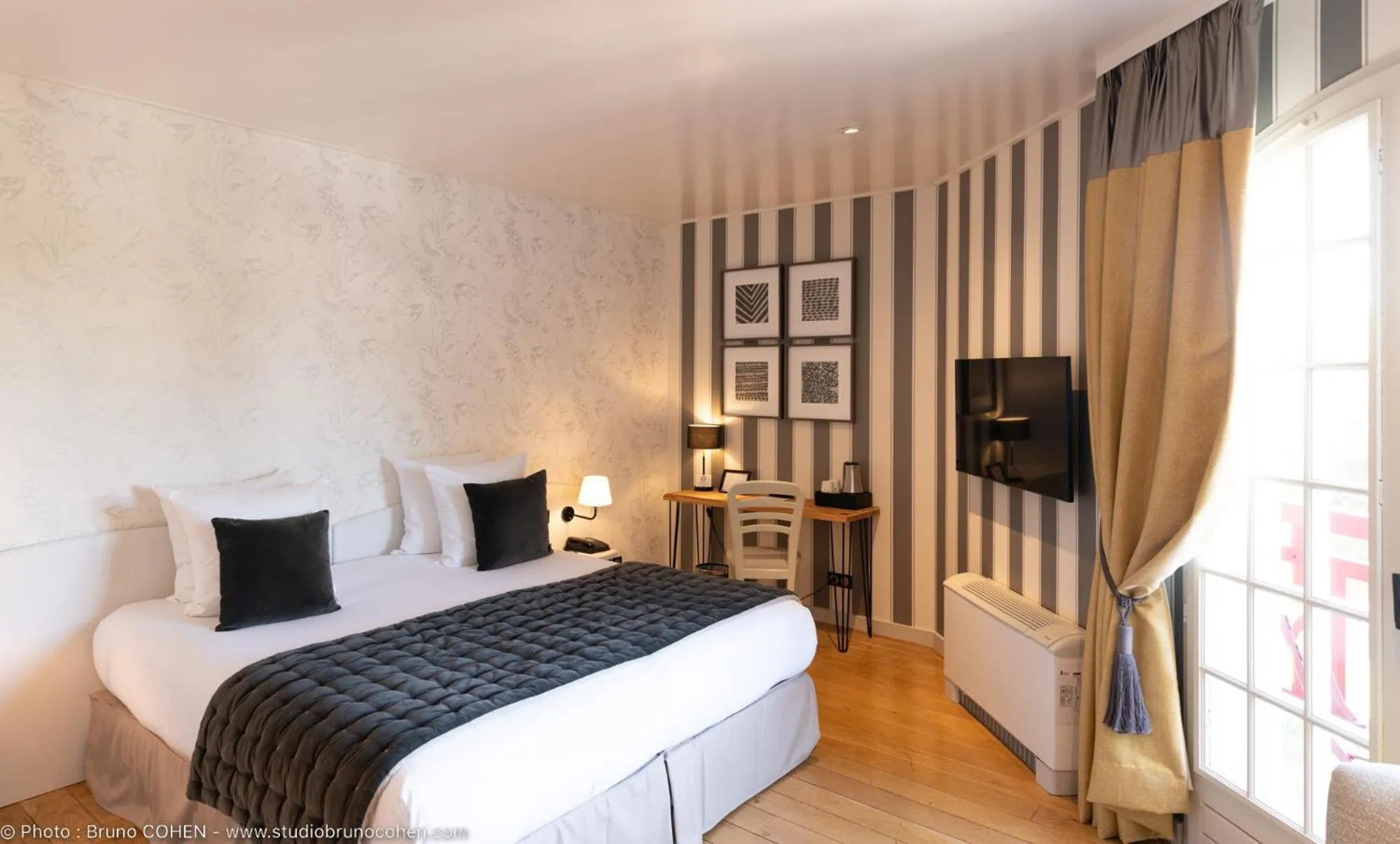 Bed in Le Château de la Tour