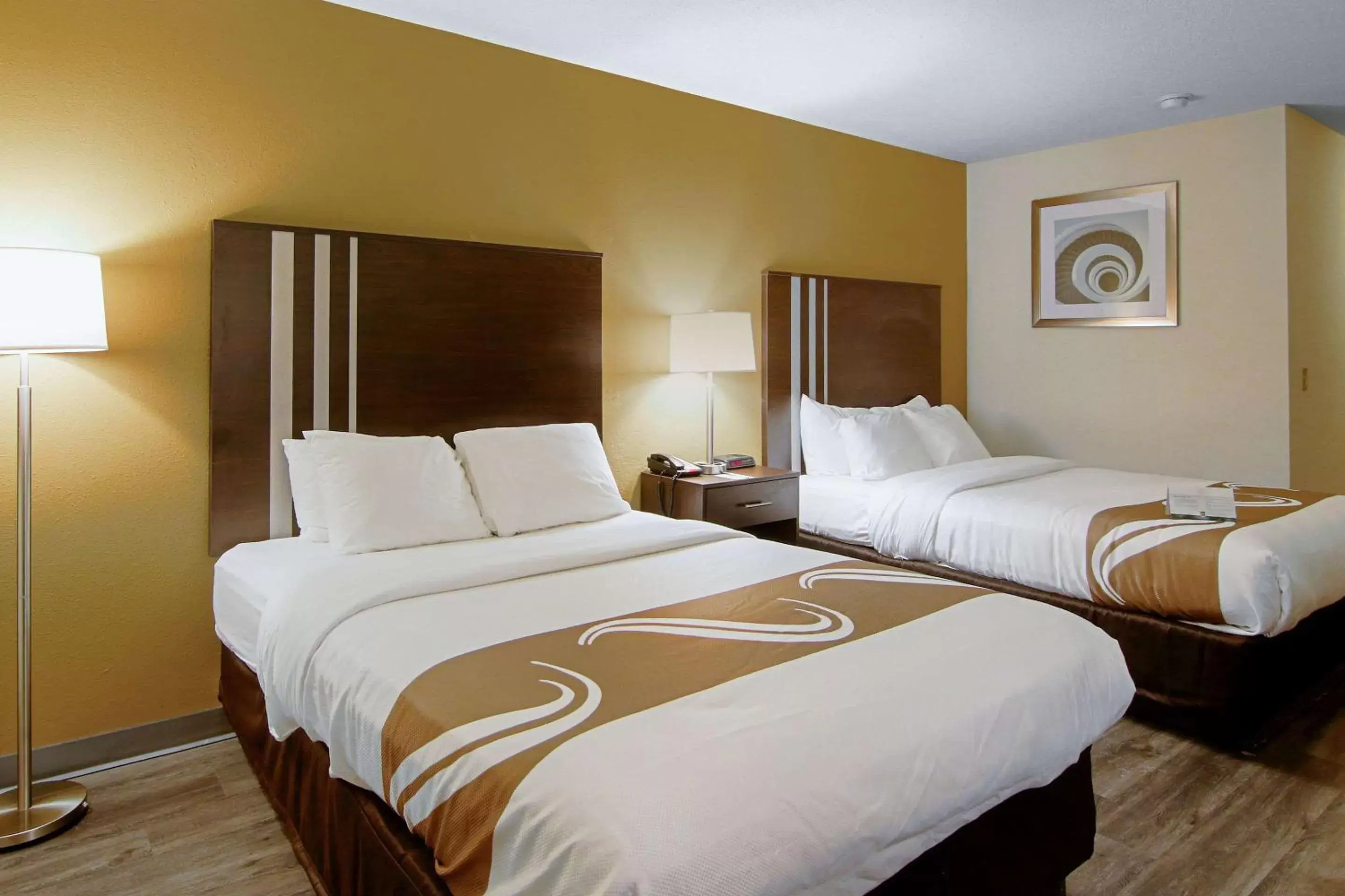 Photo of the whole room, Bed in Quality Inn Plainfield I-395 Photo of the whole room, Bed in Quality Inn Plainfield I-395