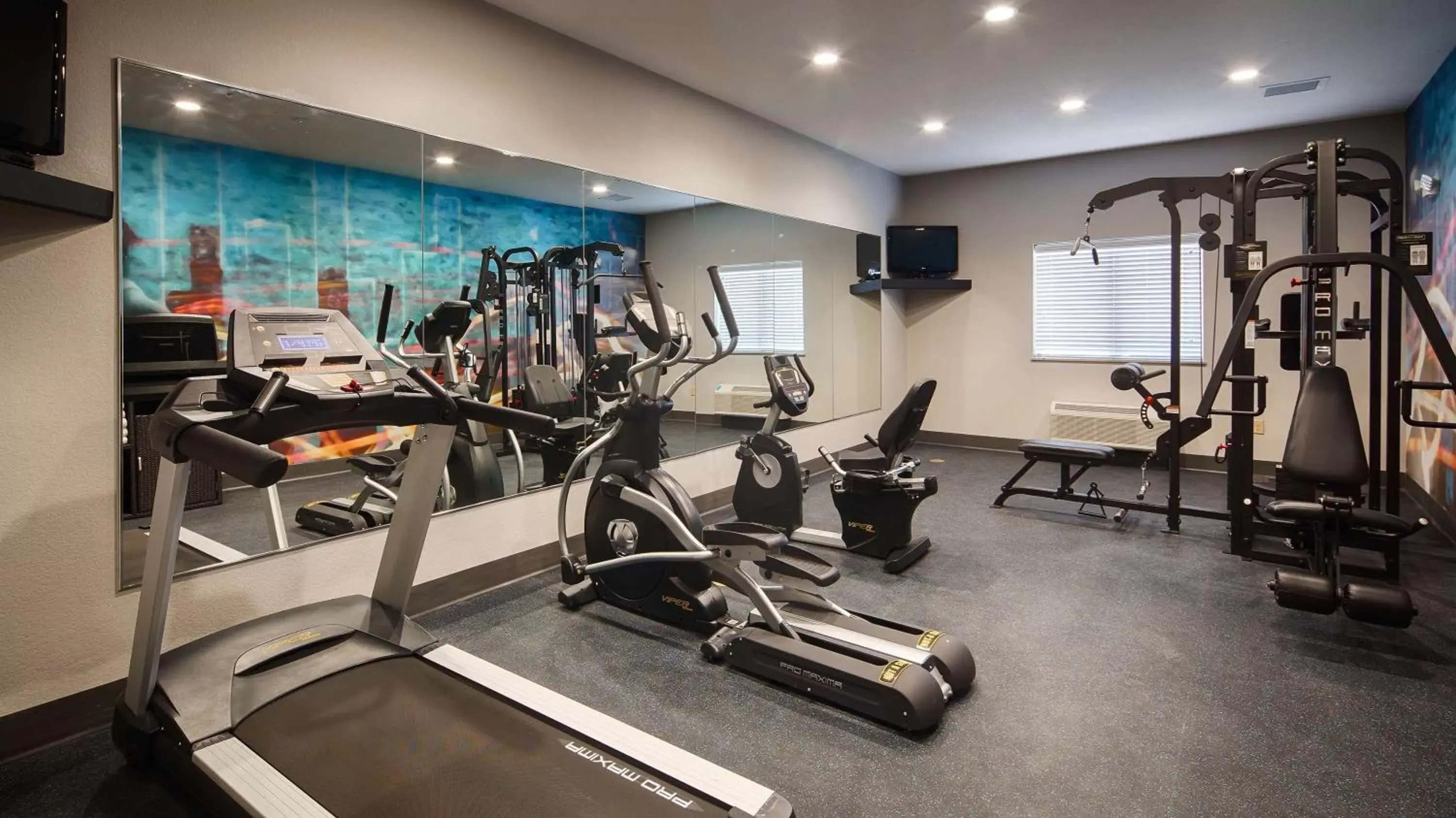 Restaurant/places to eat, Fitness Center/Facilities in Best Western Plus Lonestar Inn & Suites