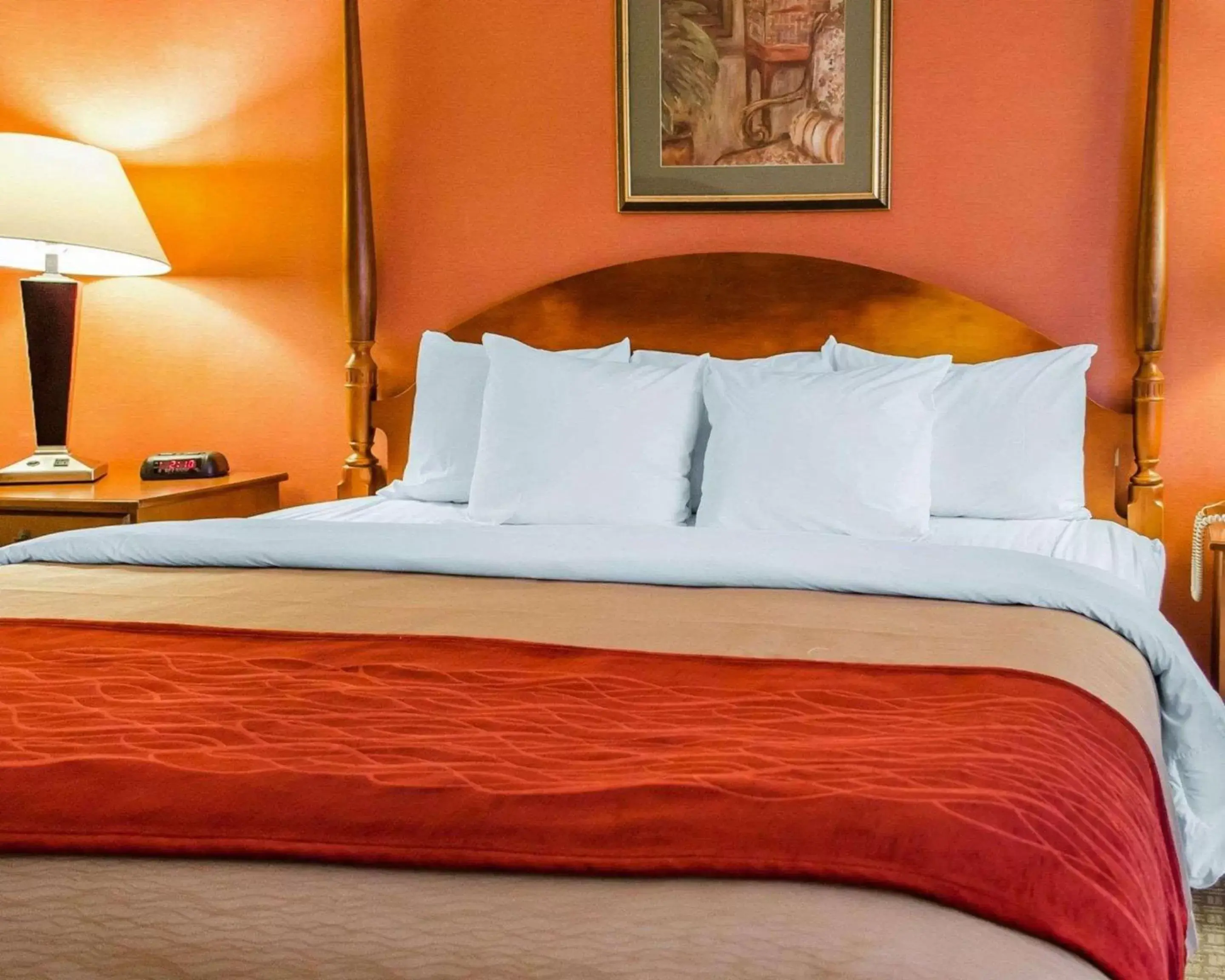 Bed in Comfort Inn & Suites York