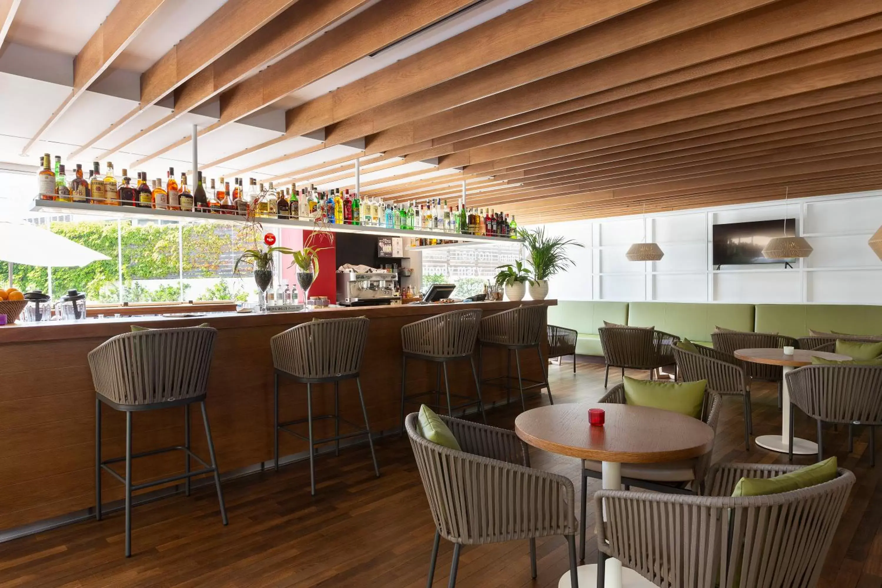 Lounge or bar, Lounge/Bar in Aimia Hotel