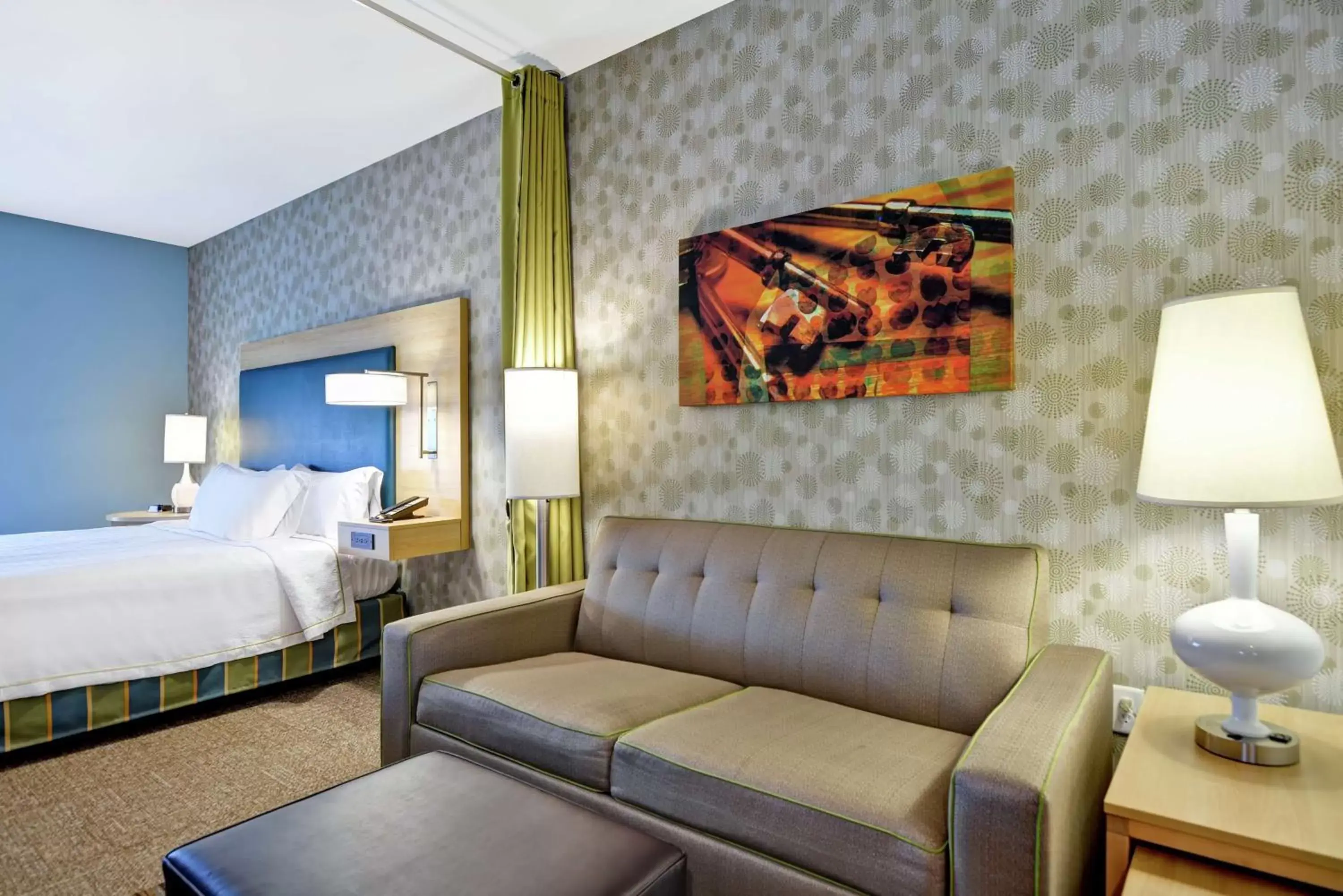 Living room, Bed in Home2 Suites by Hilton Charlotte University Research Park Living room, Bed in Home2 Suites by Hilton Charlotte University Research Park