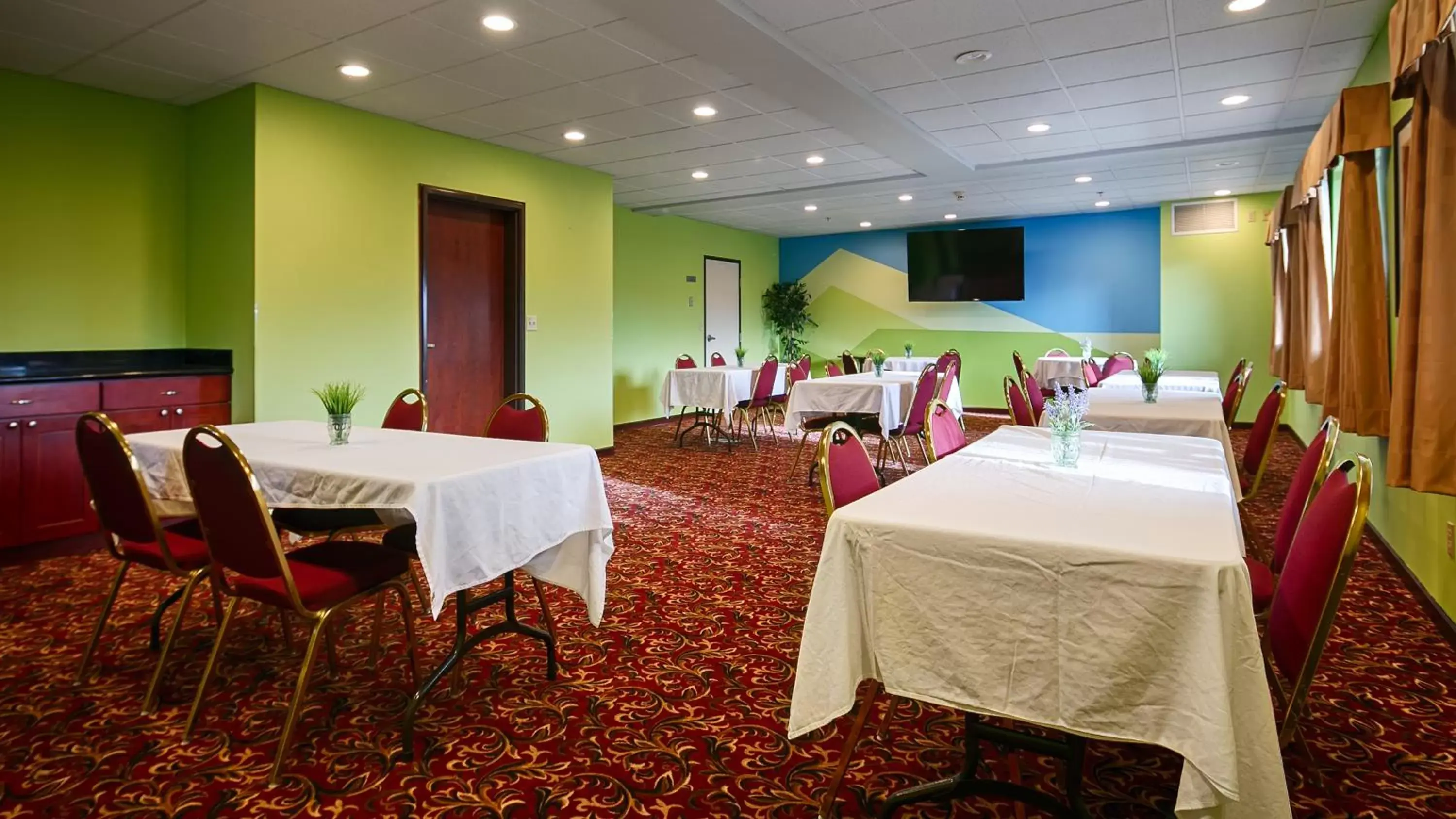 Meeting/conference room, Banquet Facilities in Best Western Sky Valley Inn
