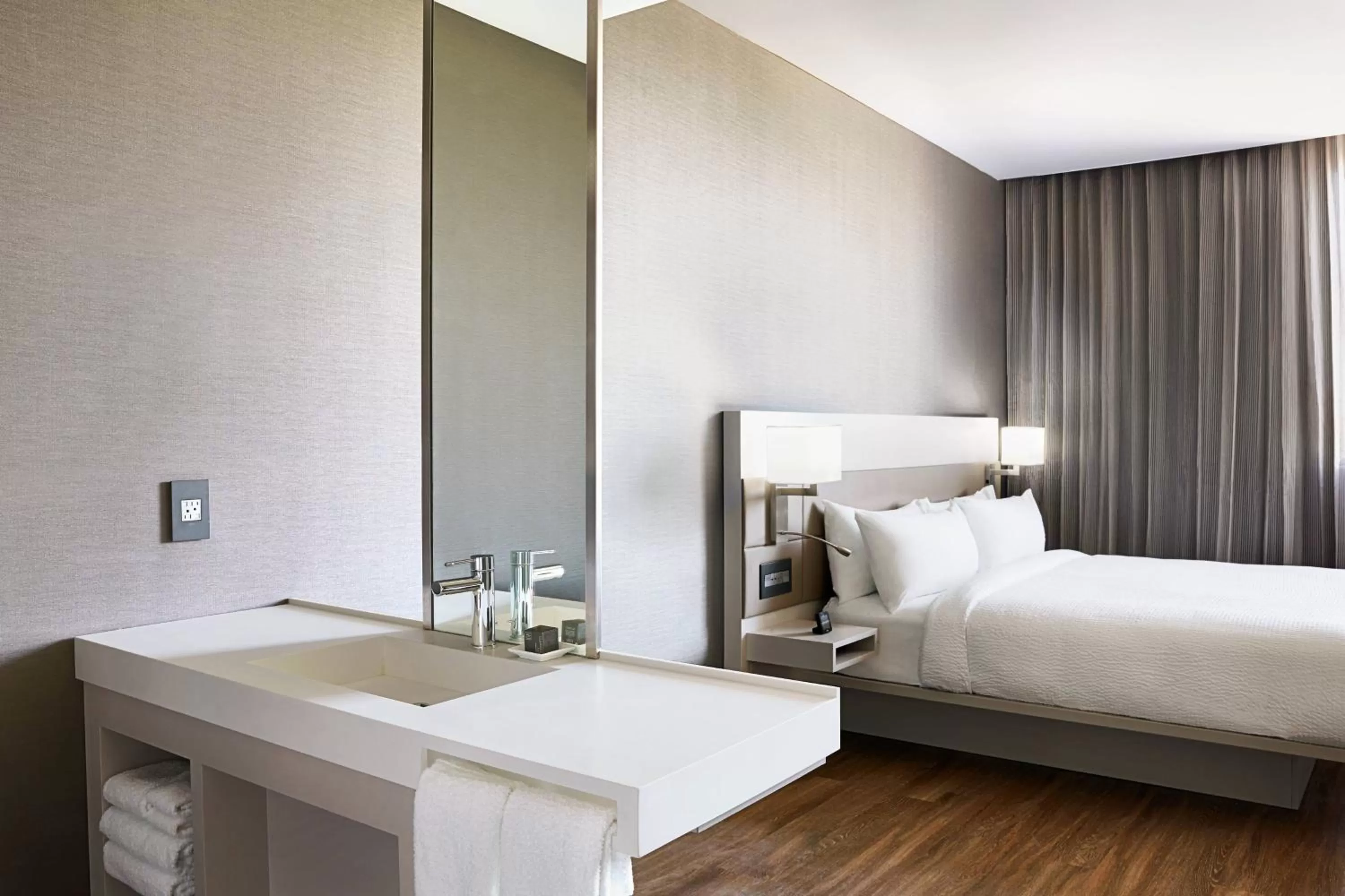 King Studio - Hearing Accessible in AC Hotel by Marriott Miami Aventura