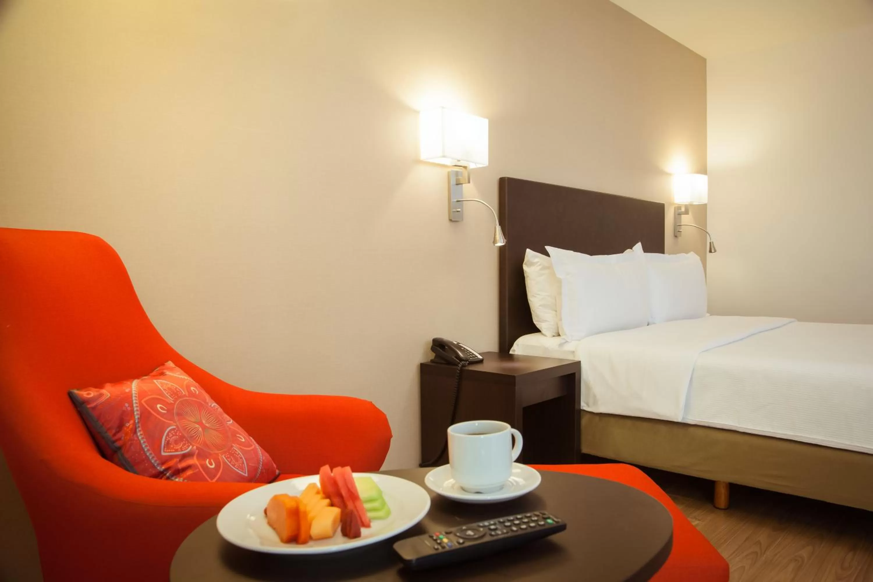 Bedroom, Bed in Fiesta Inn Periferico Sur