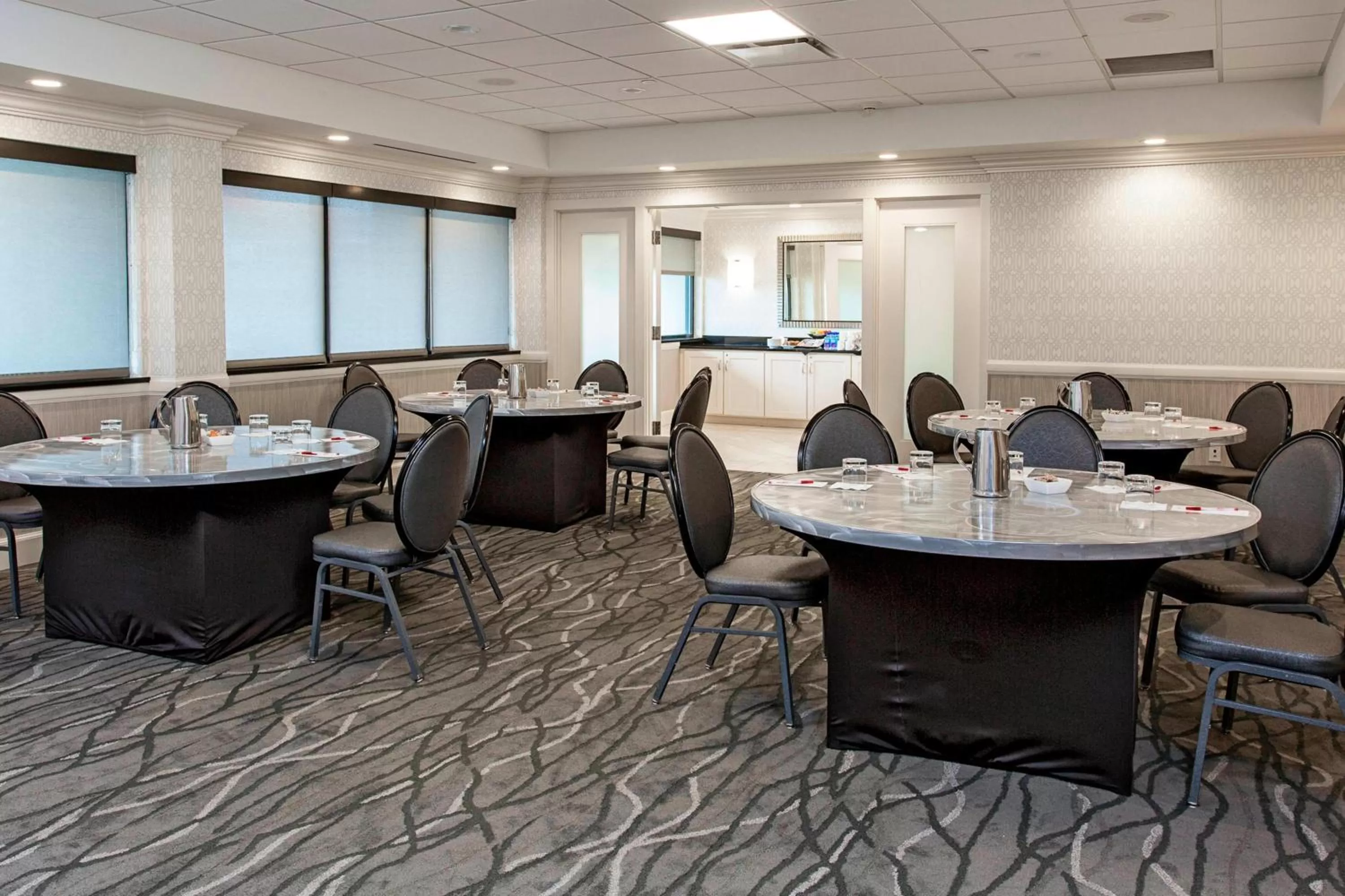 Meeting/conference room in Rochester Airport Marriott