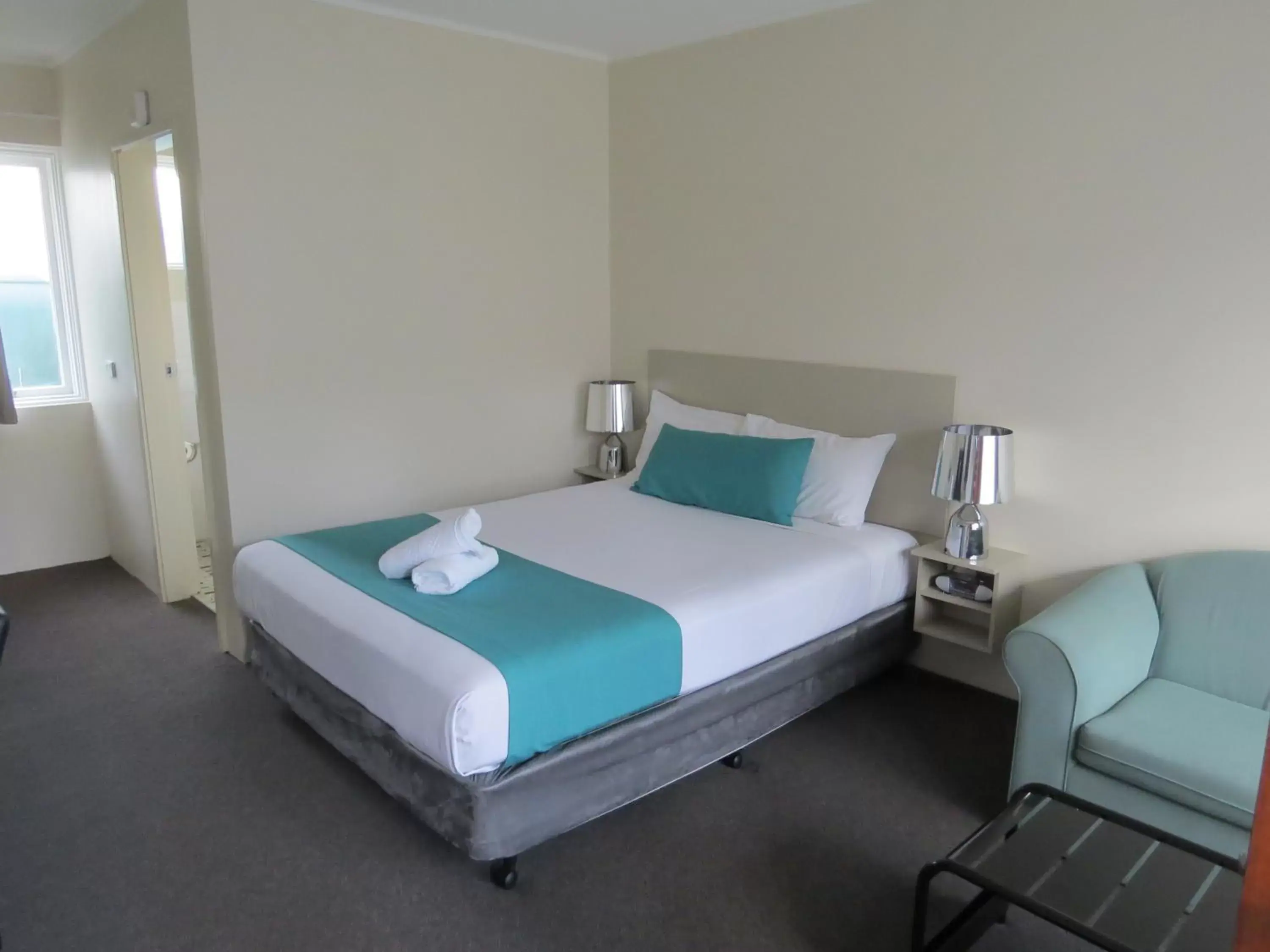 Bedroom, Bed in George Bass Motor Inn