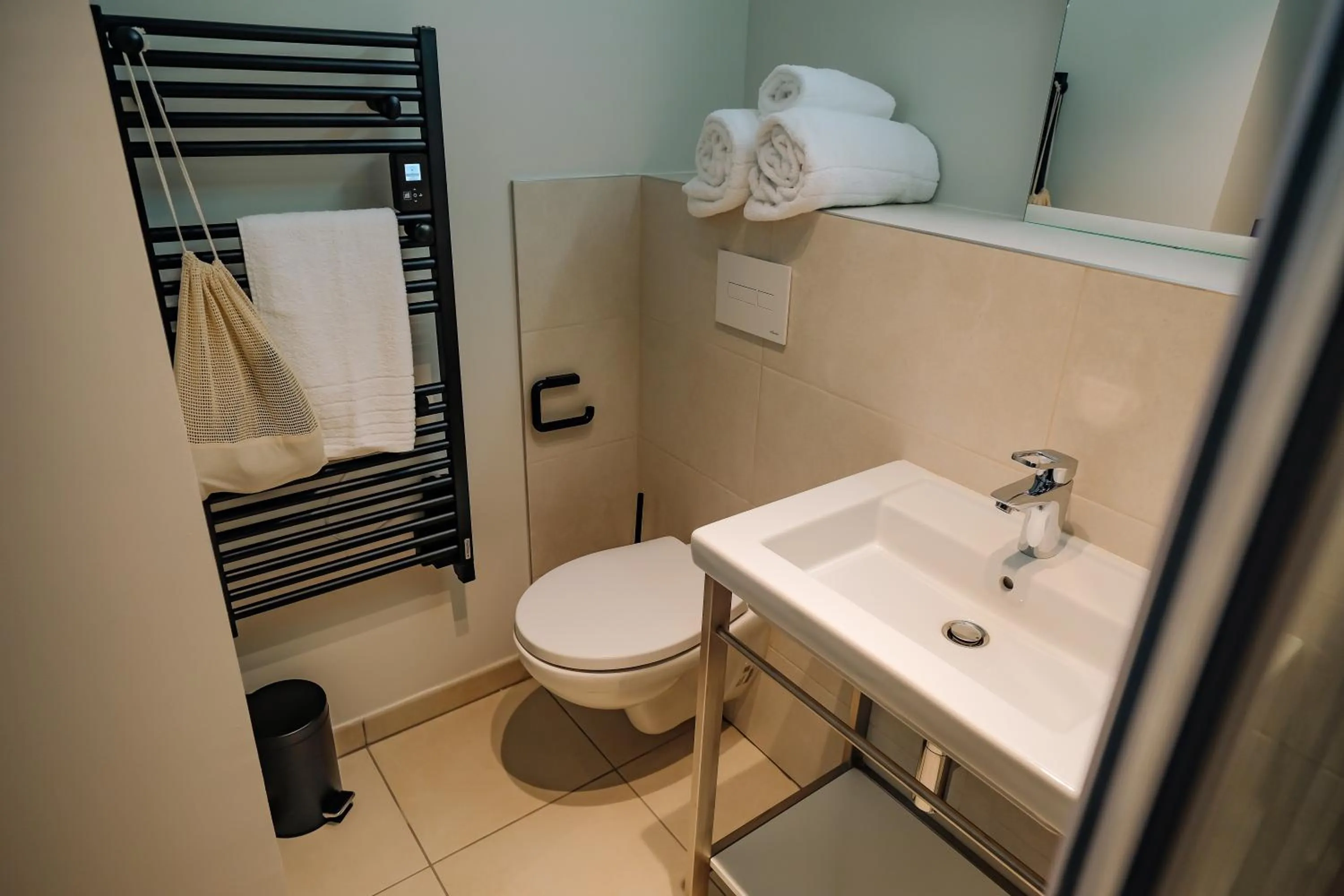 Bathroom in Live Hotels Bordeaux Lac