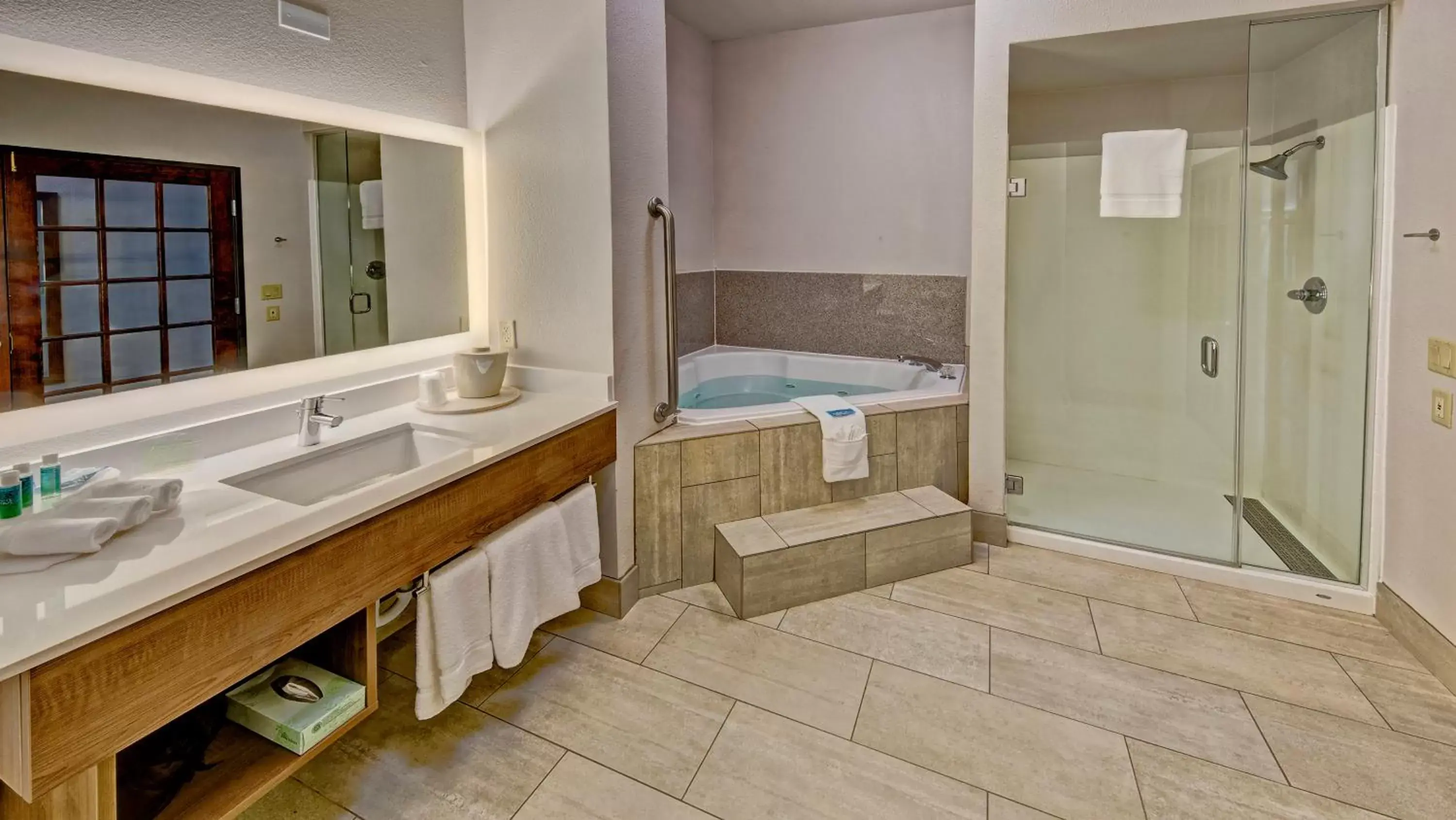 Photo of the whole room, Bathroom in Holiday Inn Express Hotel and Suites Corsicana I-45, an IHG Hotel