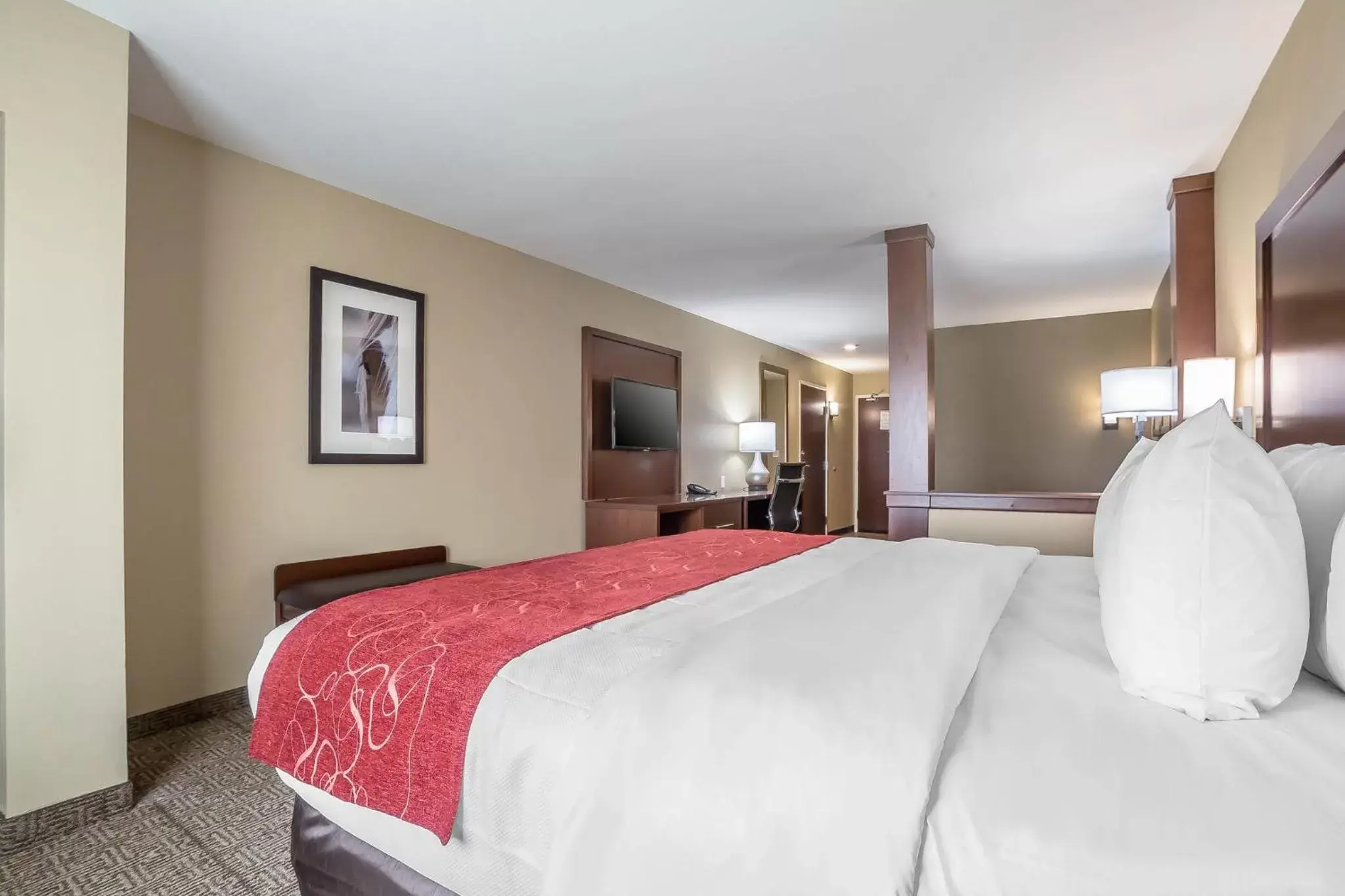 Property building, Room Photo in Comfort Suites Billings