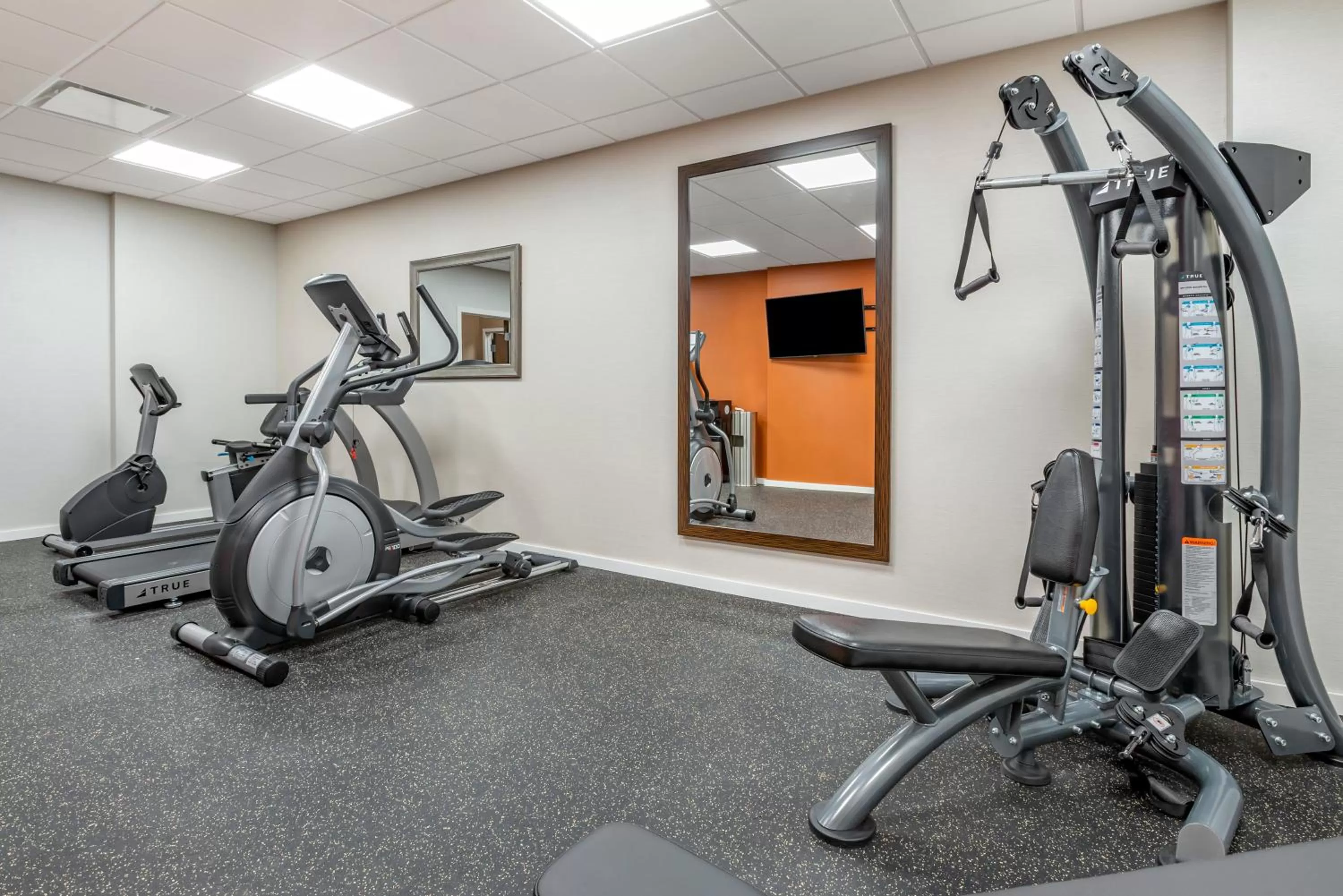 Fitness centre/facilities in Comfort Inn Brewster