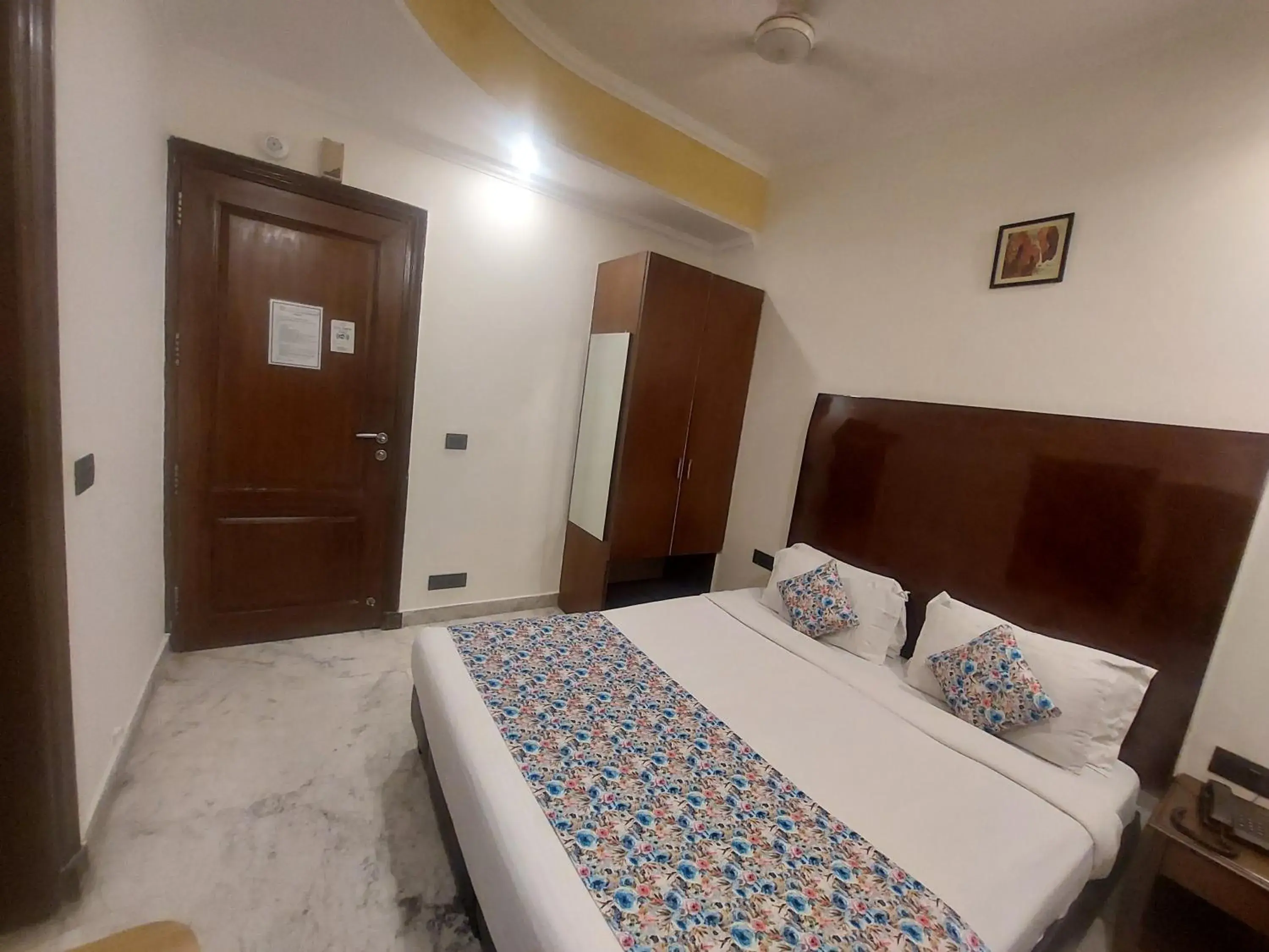 Bedroom, Bed in Kastor International Hotel