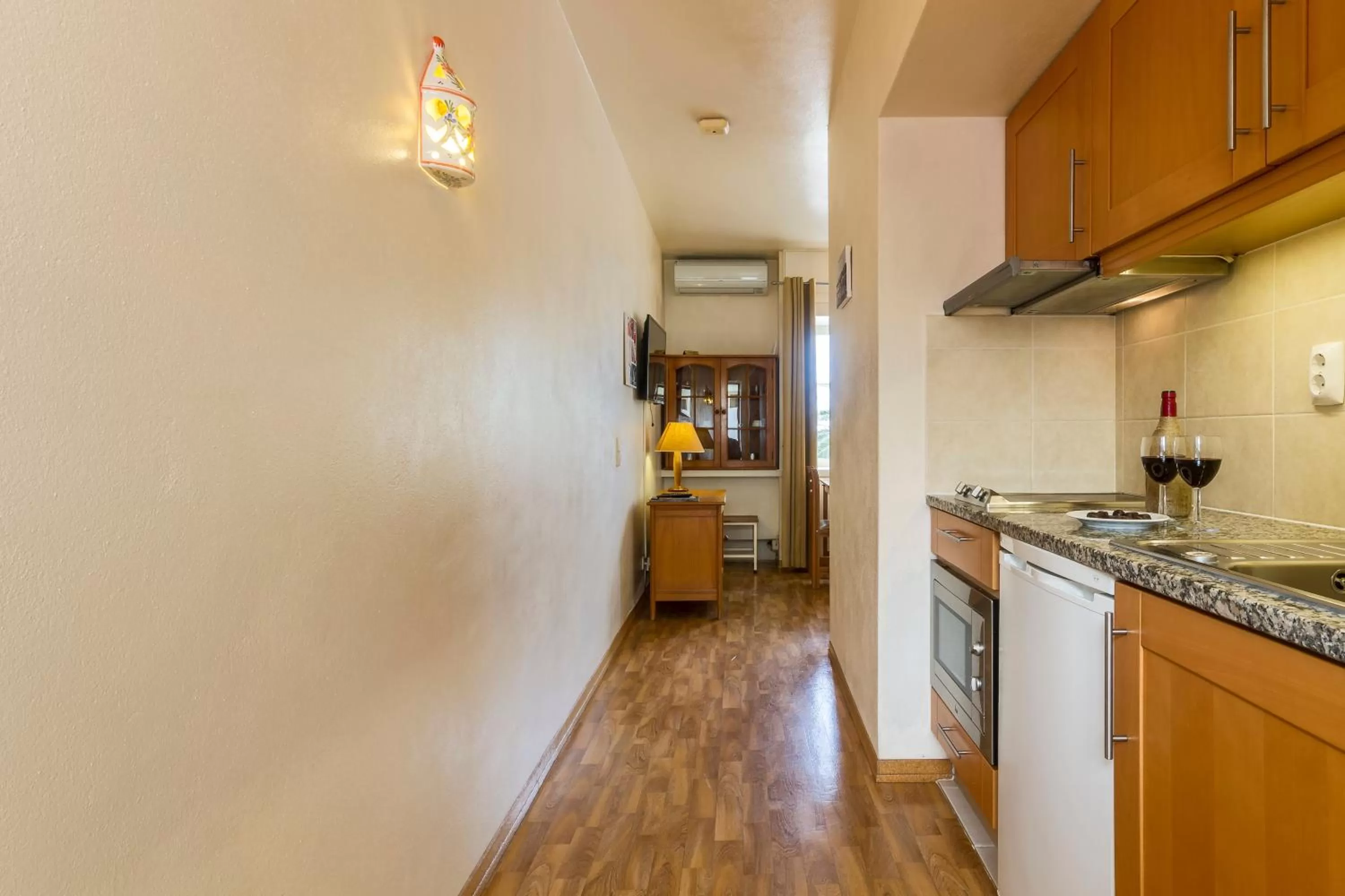 Studio Apartment Sea Front in Luz Beach Apartments