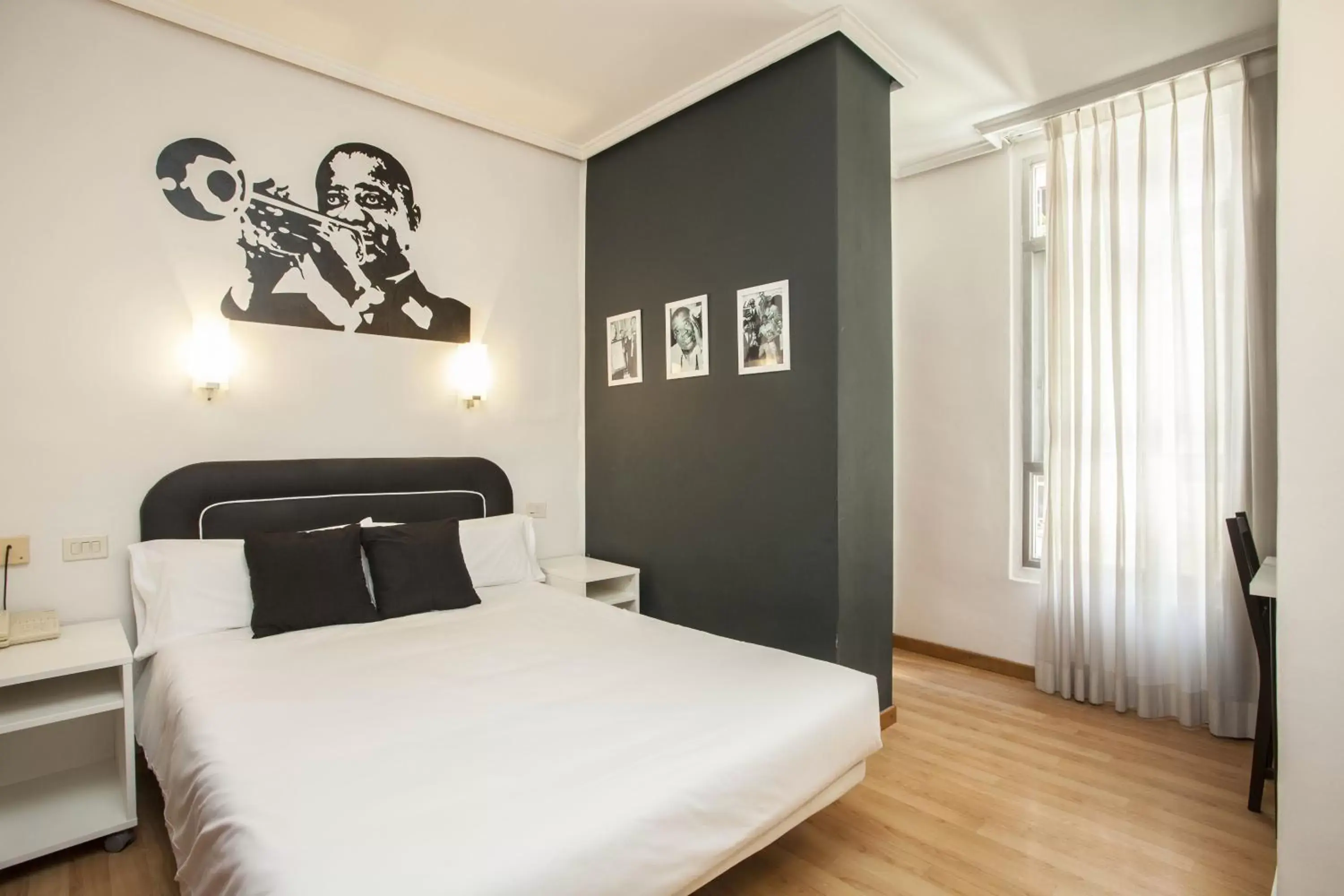 Double Room in Casual de la Música Valencia