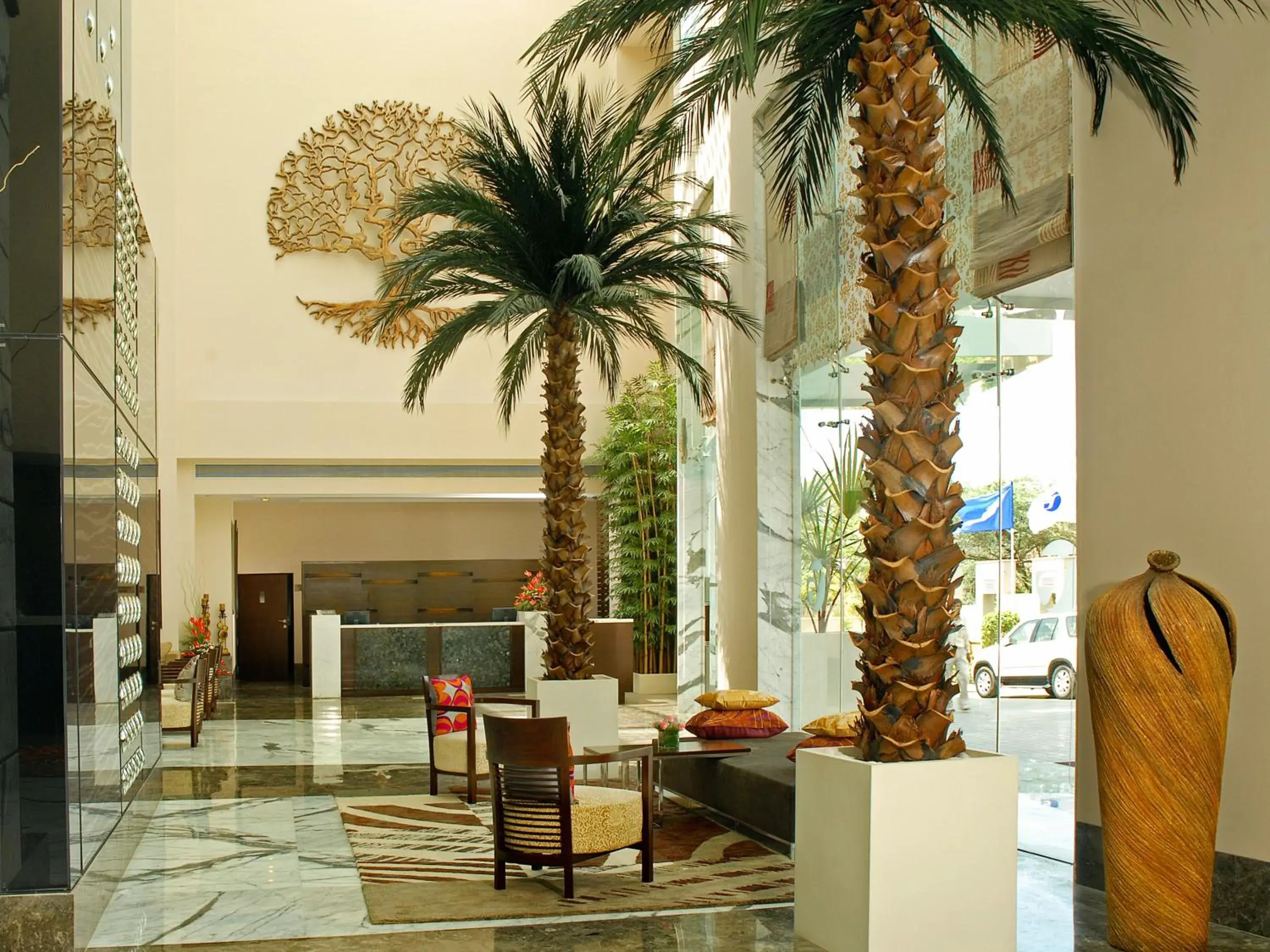 Lobby or reception in Fortune Sector 27, Noida - Member ITC Hotels' Group Lobby or reception in Fortune Sector 27, Noida - Member ITC Hotels' Group