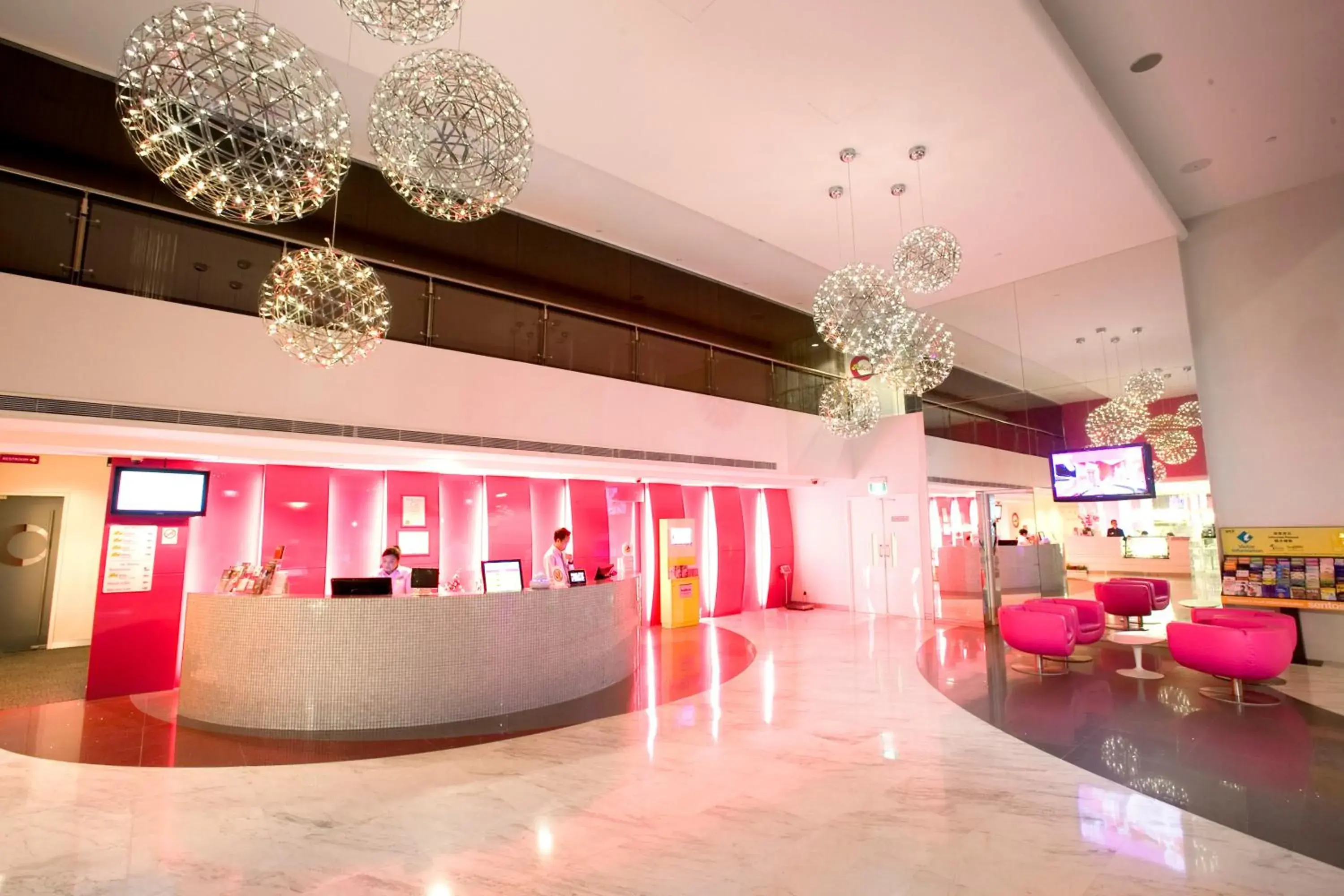 Lobby or reception in Hotel Re! @ Pearl's Hill Lobby or reception in Hotel Re! @ Pearl's Hill