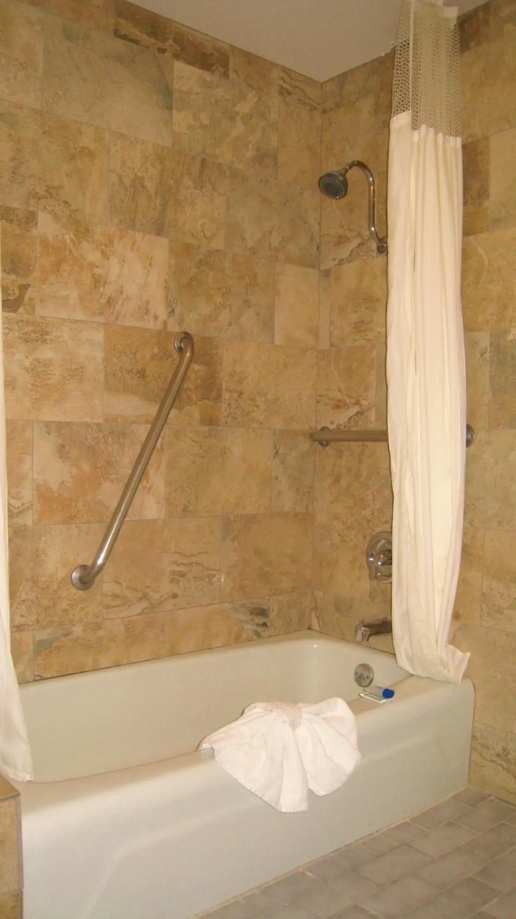 Discovery Inn Discovery Inn