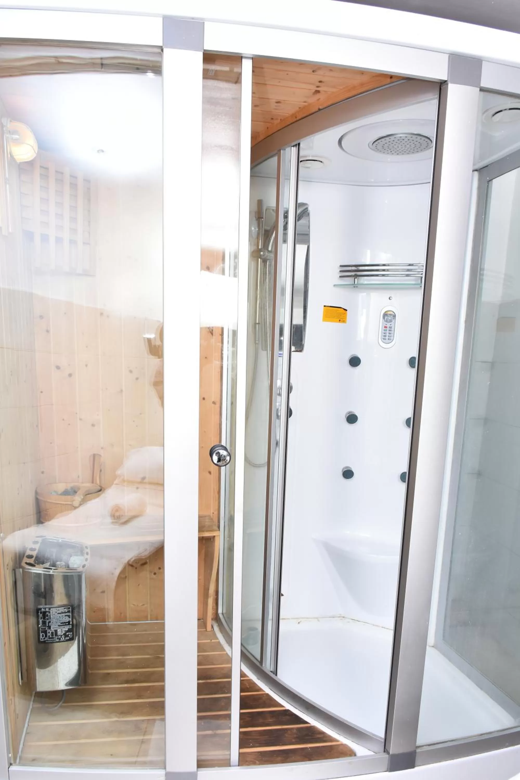 Steam room in La Maison Royale