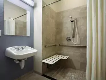 One-Bedroom Suite - Disability Access/Non-Smoking in Microtel Inn & Suites by Wyndham Stanley One-Bedroom Suite - Disability Access/Non-Smoking in Microtel Inn & Suites by Wyndham Stanley