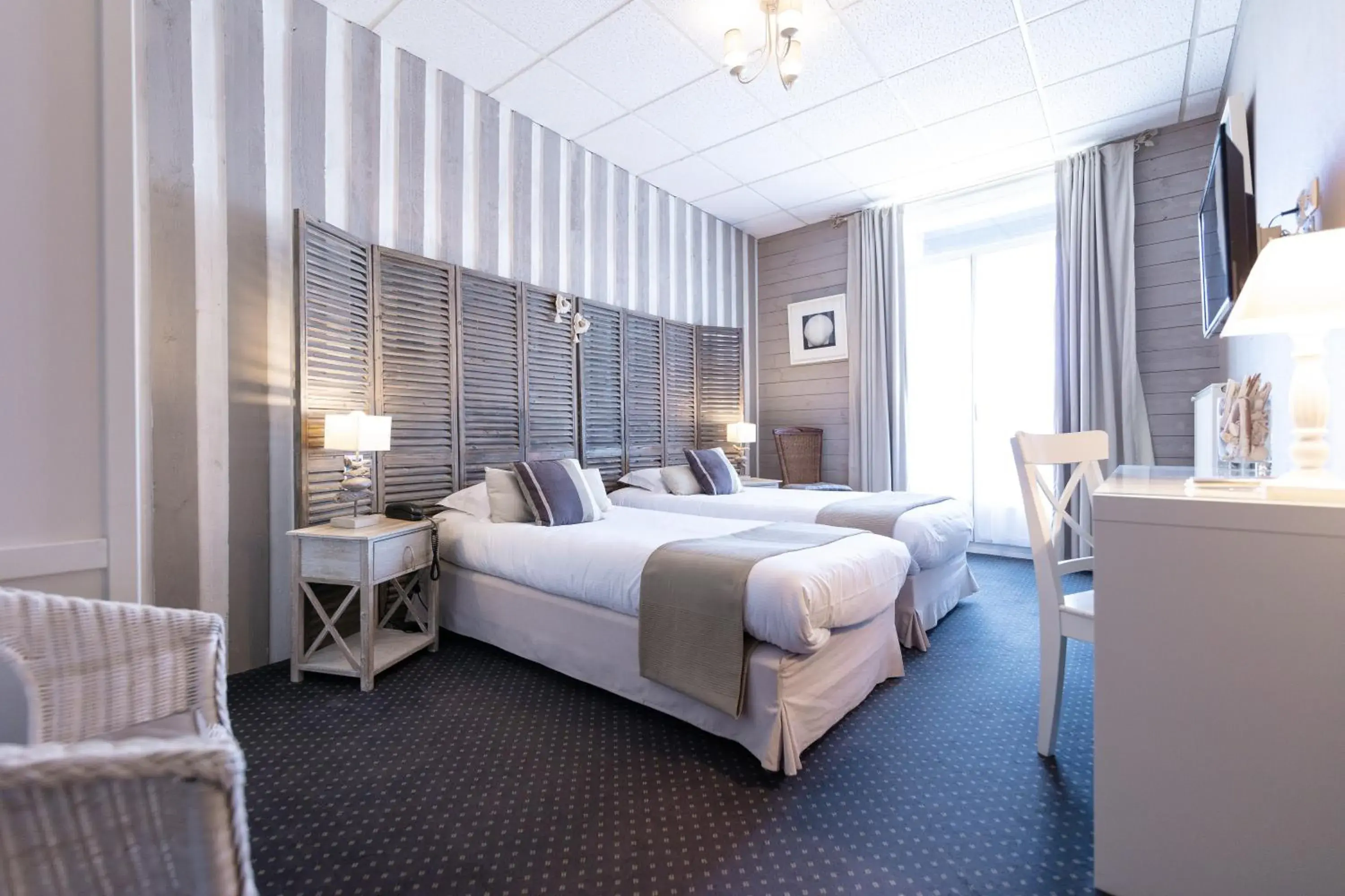 Bed in Cit'Hotel Normandy Hotel Pornichet La Baule