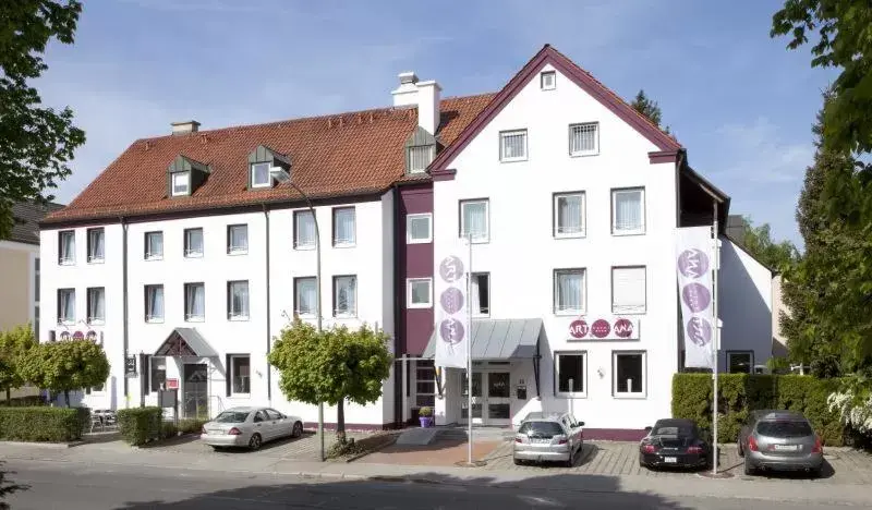 Facade/entrance, Property Building in Arthotel ANA Style Augsburg