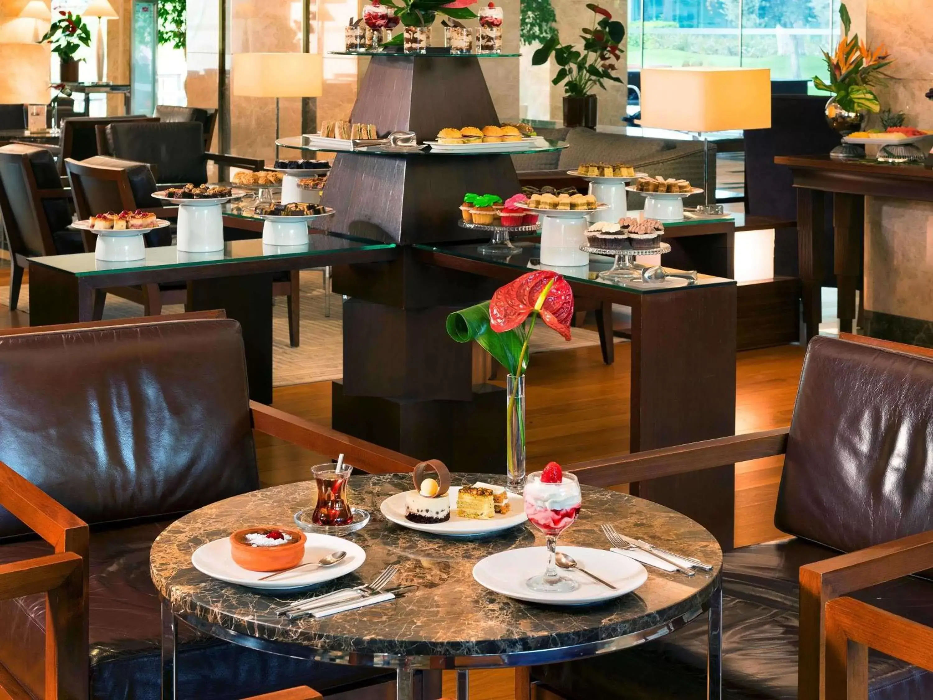 Lounge or bar, Restaurant/Places to Eat in Swissotel Buyuk Efes Izmir