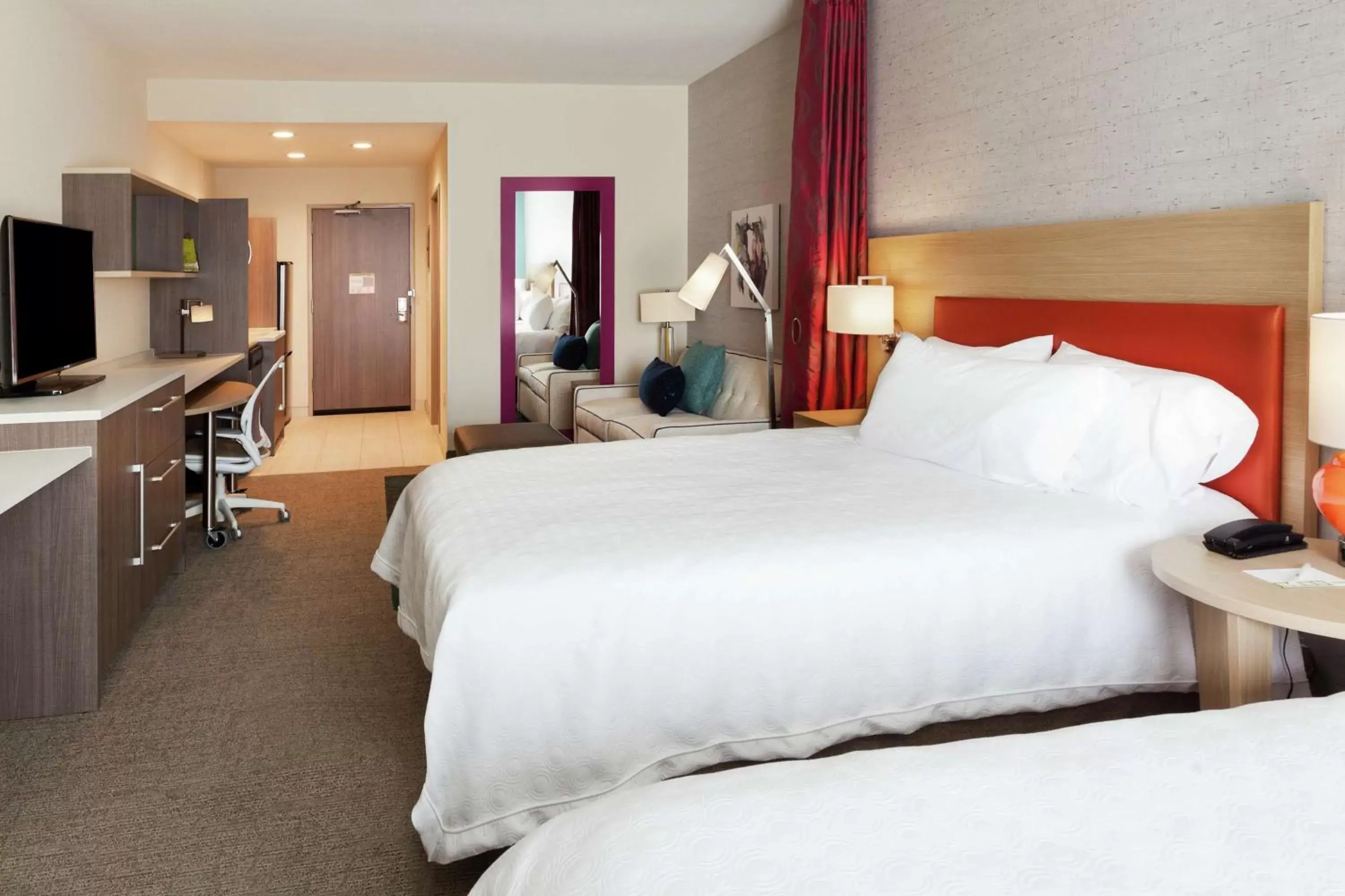 Bedroom, Bed in Home2 Suites By Hilton Birmingham Colonnade Bedroom, Bed in Home2 Suites By Hilton Birmingham Colonnade