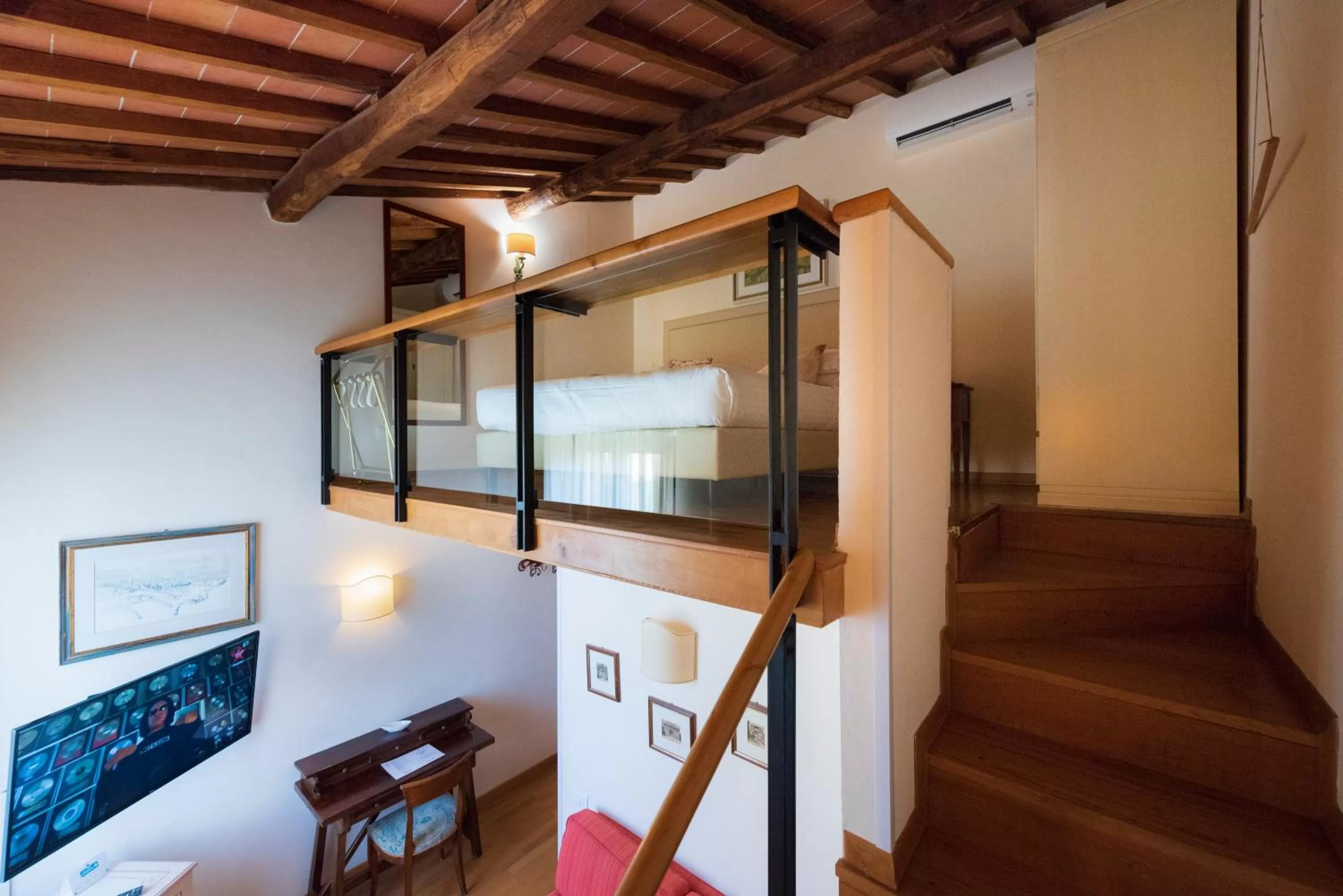 Bedroom in Villa Scacciapensieri Boutique Hotel