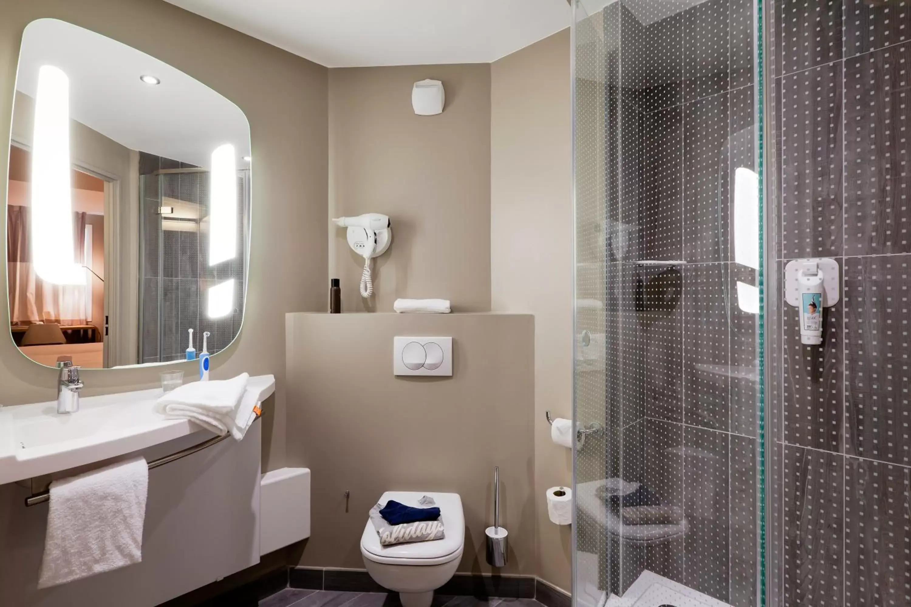 Shower, Bathroom in ibis Lyon Carre De Soie