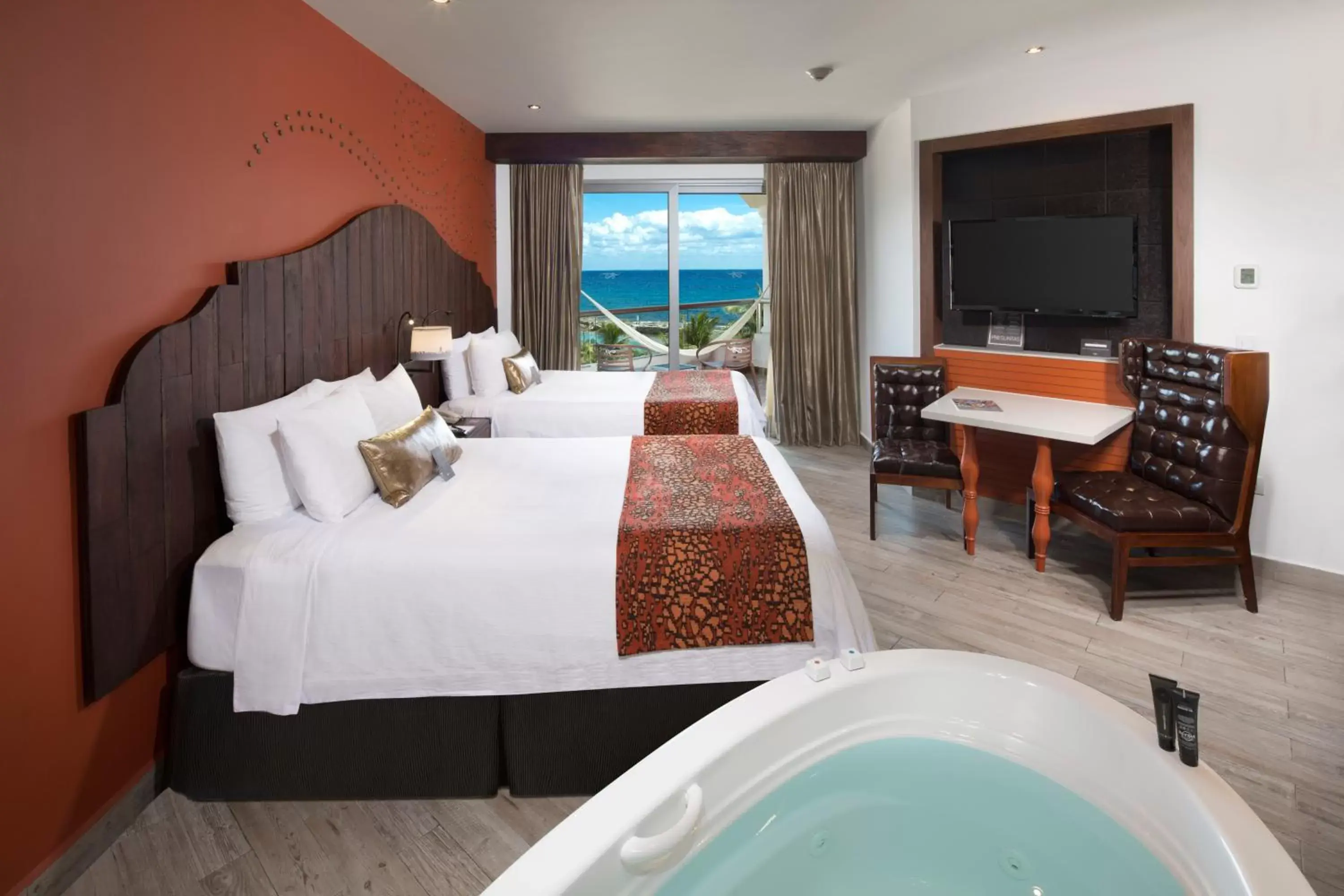 Deluxe Platinum Partial Ocean View in Hard Rock Hotel Riviera Maya - All Inclusive Deluxe Platinum Partial Ocean View in Hard Rock Hotel Riviera Maya - All Inclusive