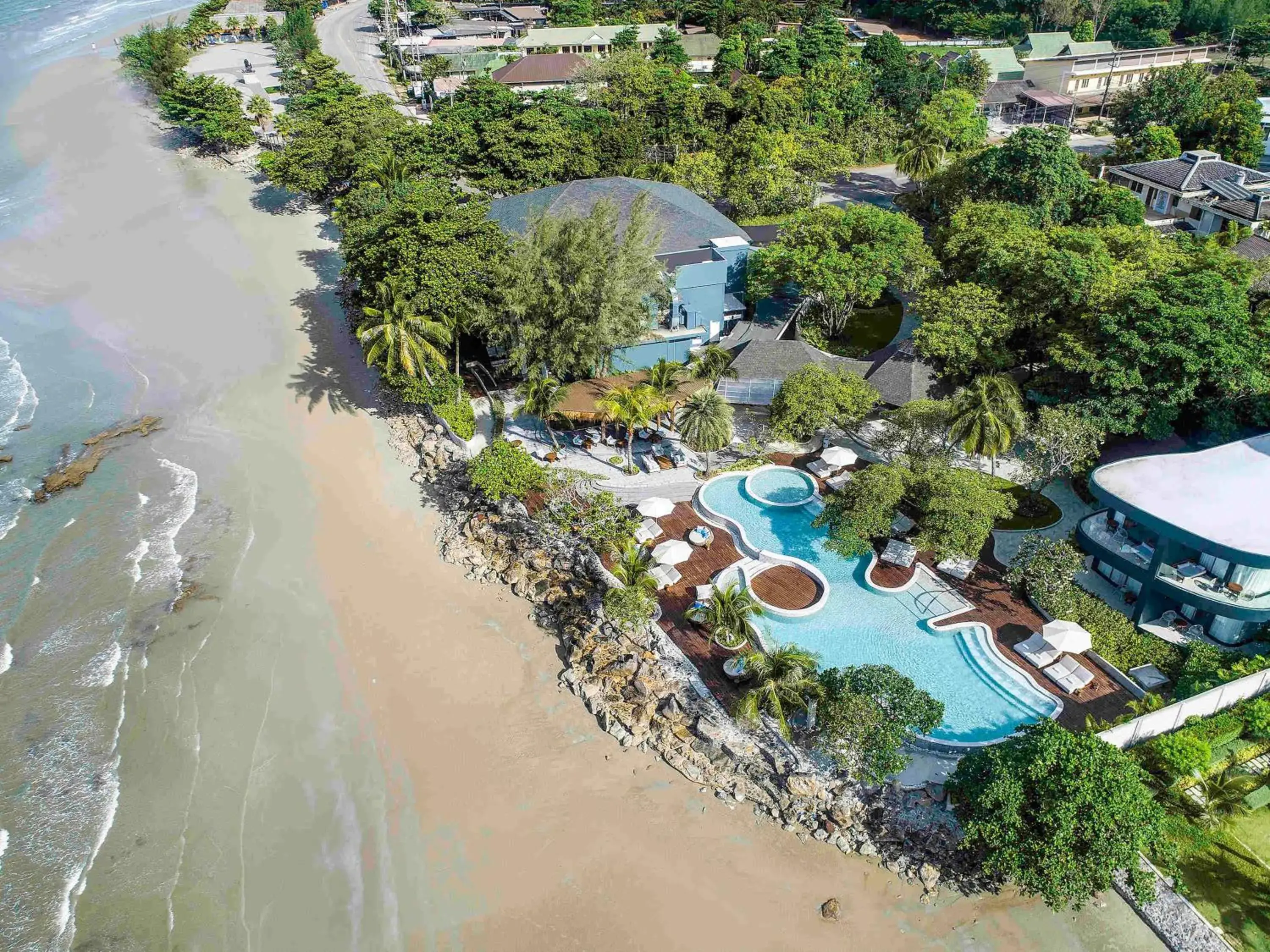 Property building, Bird's-eye View in Mercure Rayong Lomtalay Villas & Resort