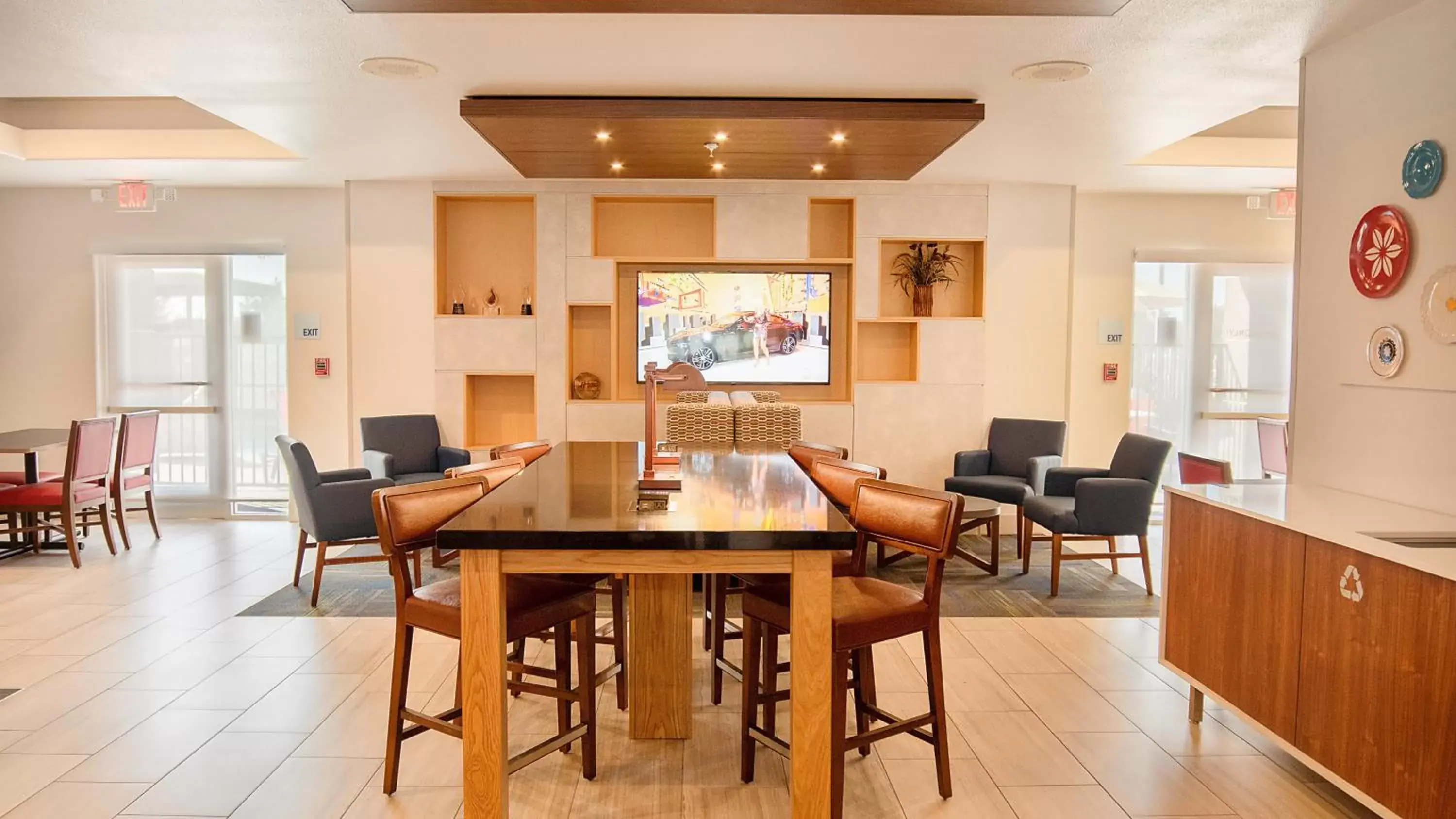 Property building, Dining Area in Holiday Inn Express Porterville, an IHG Hotel