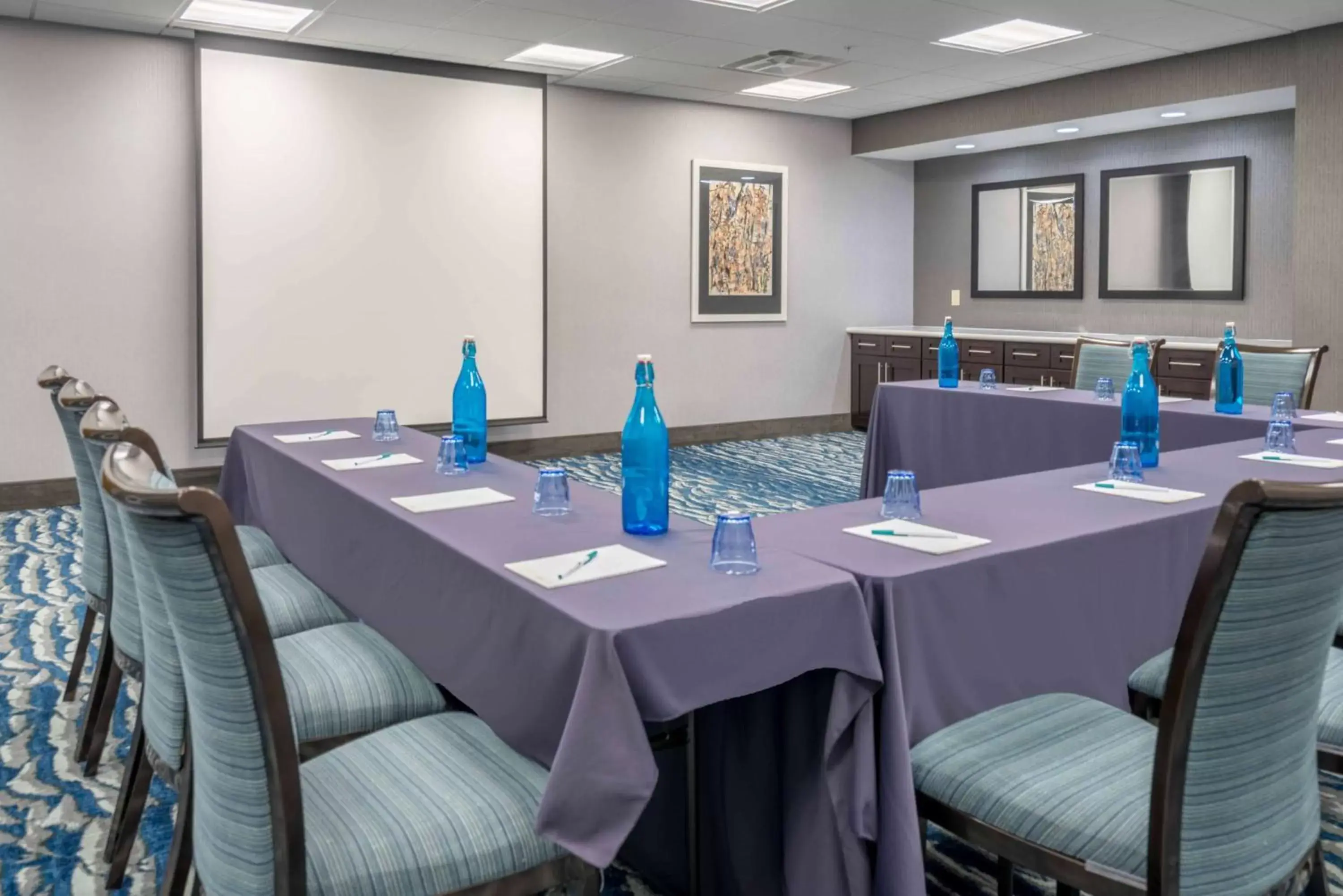 Meeting/conference room in Homewood Suites by Hilton Philadelphia Plymouth Meeting