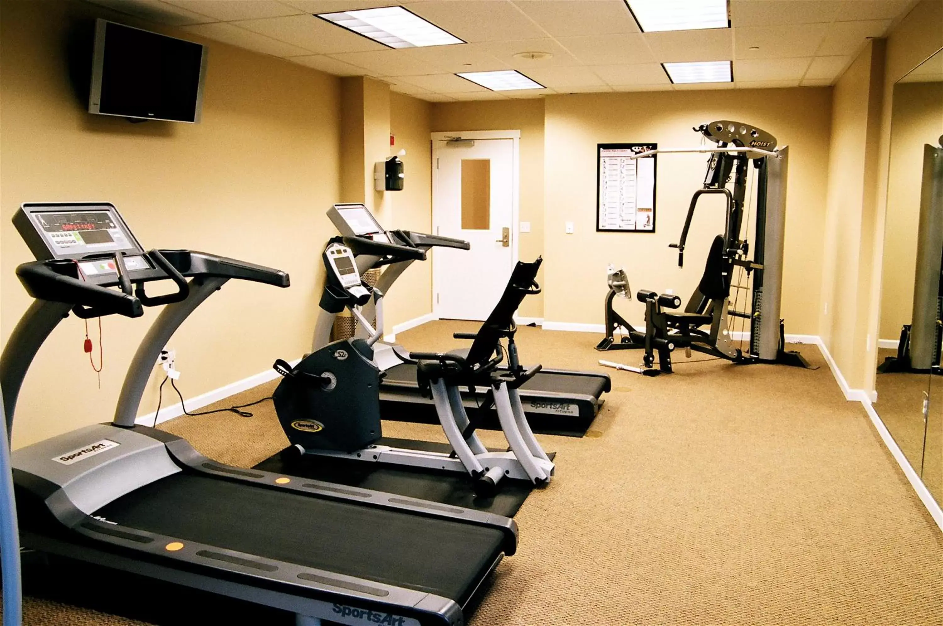 Fitness centre/facilities, Fitness Center/Facilities in Rivertide Suites