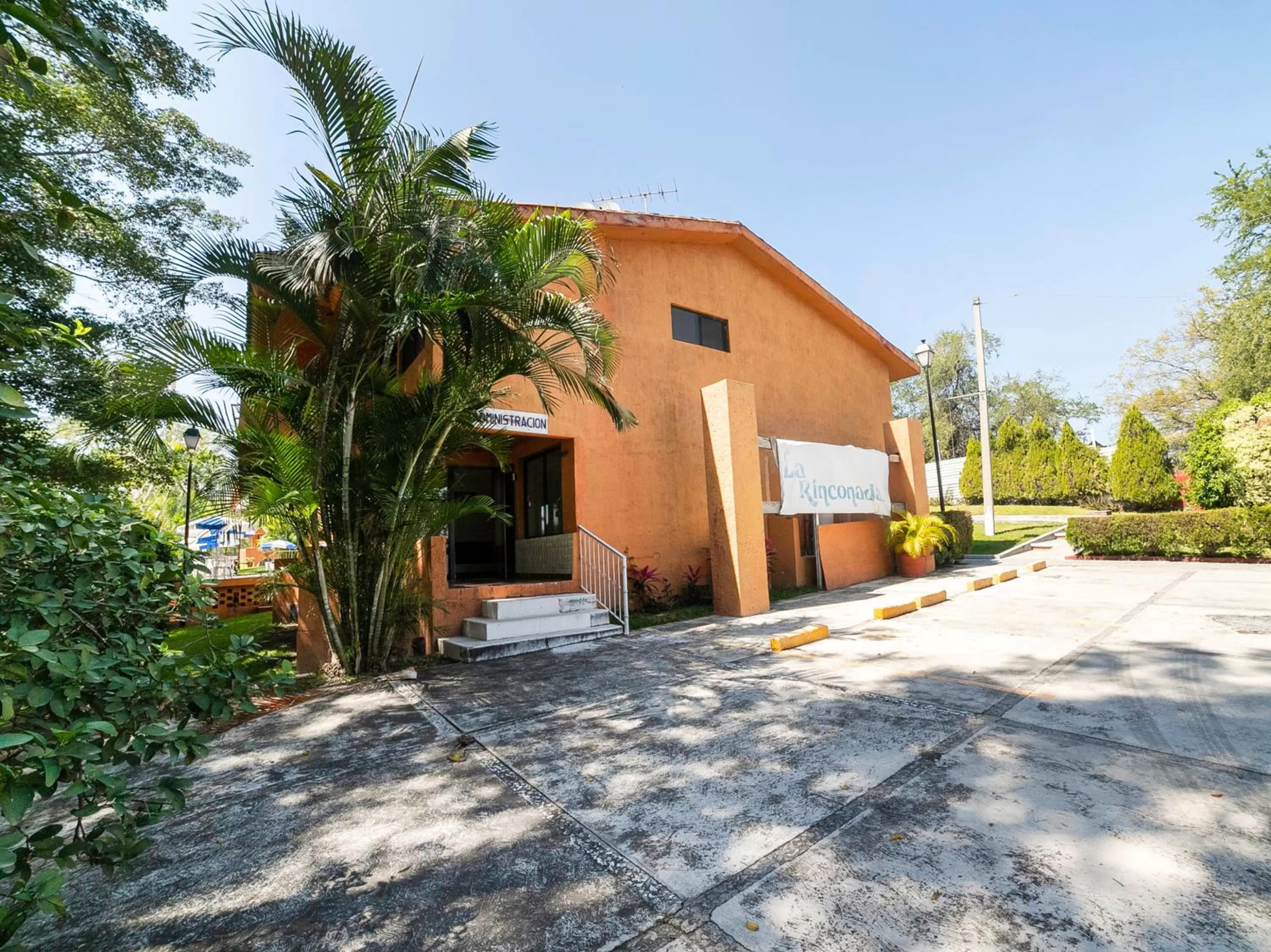 Property building in Hotel La Rinconada Santa Fe